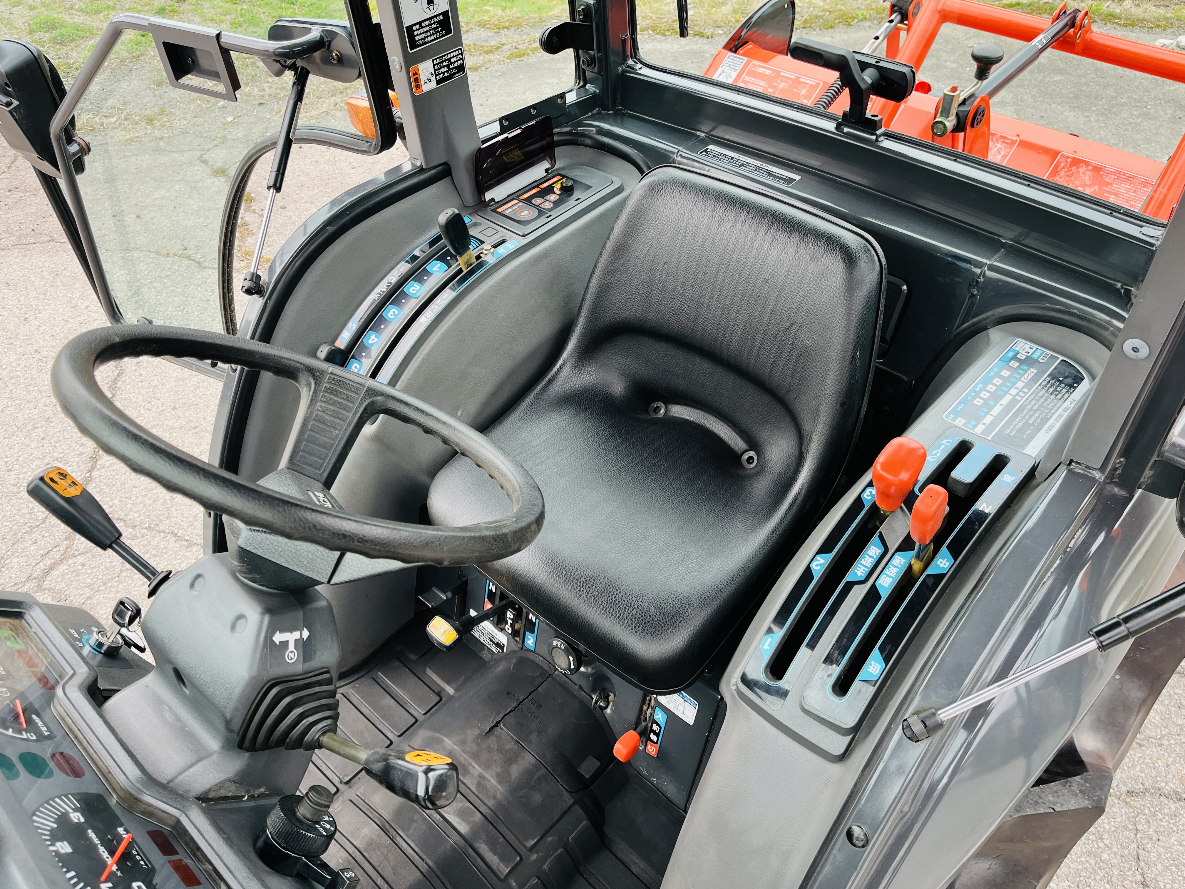 日立 中古トラクター TZ24Qの商品画像8