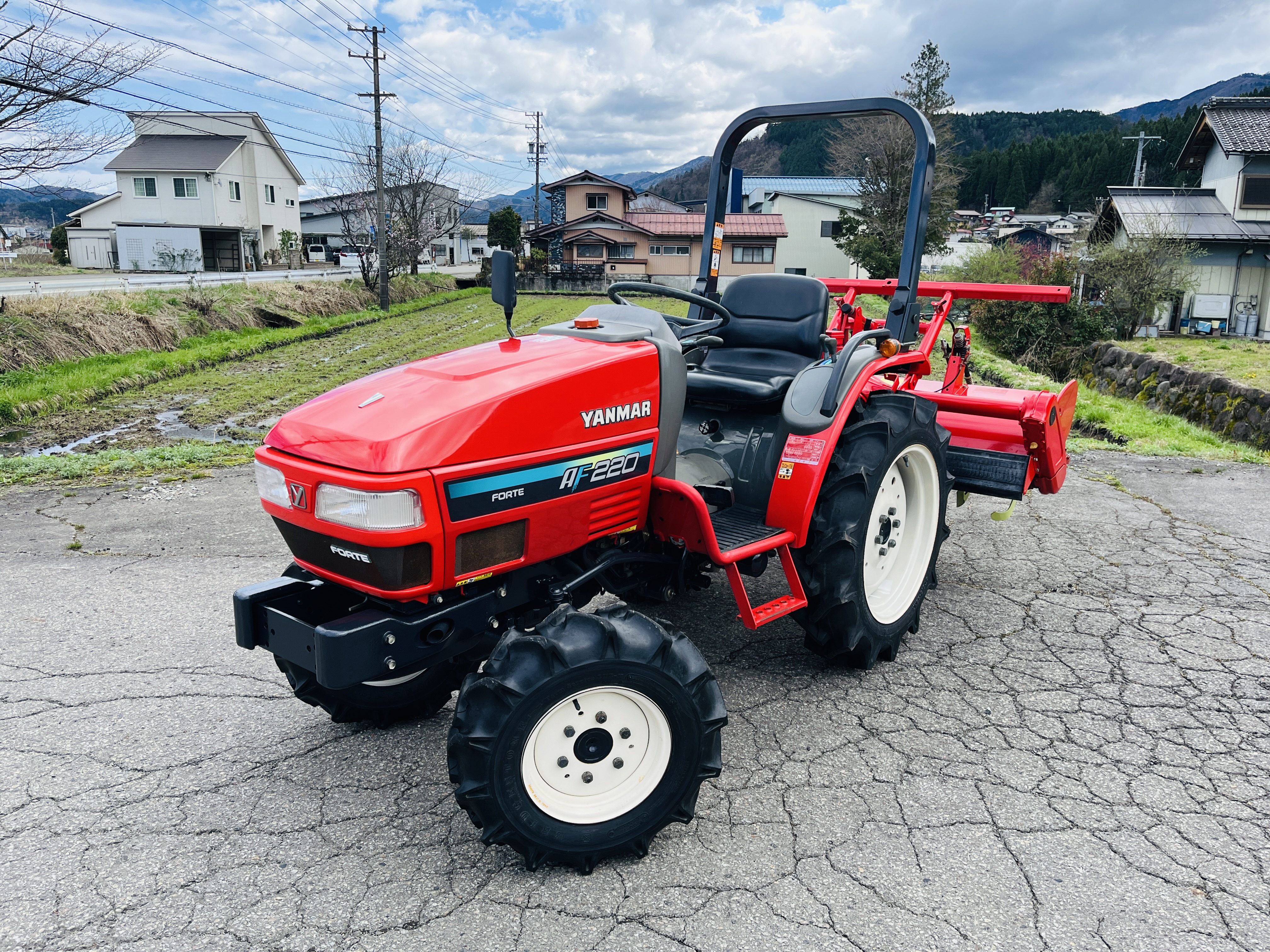 ヤンマー 中古トラクター AF220