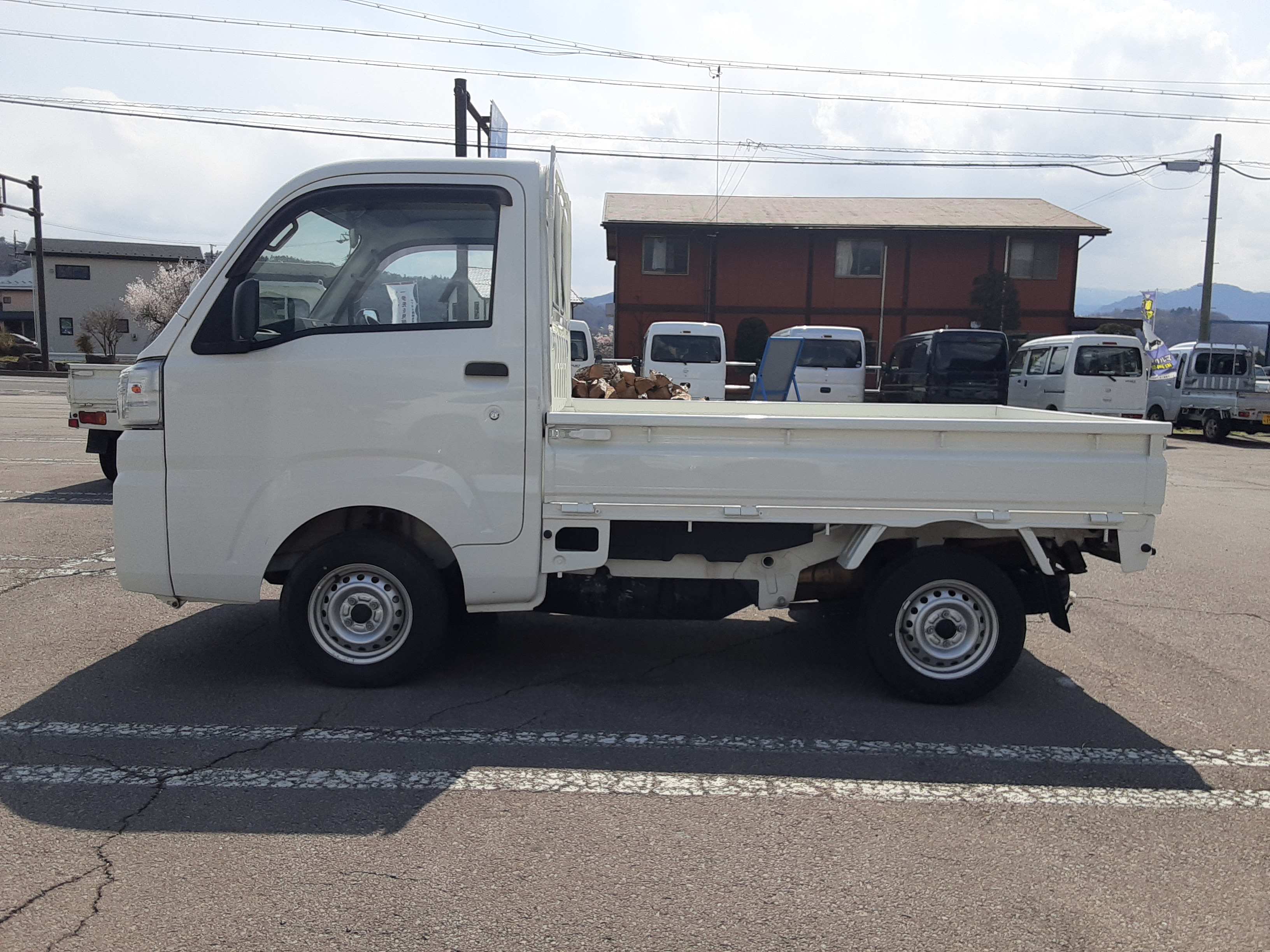 ダイハツ 中古車 ハイゼットトラックの商品画像5