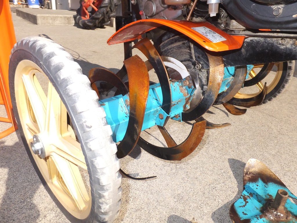 クボタ 中古管理機 TA400 スターロータ・かご車輪・整地レーキの商品画像4