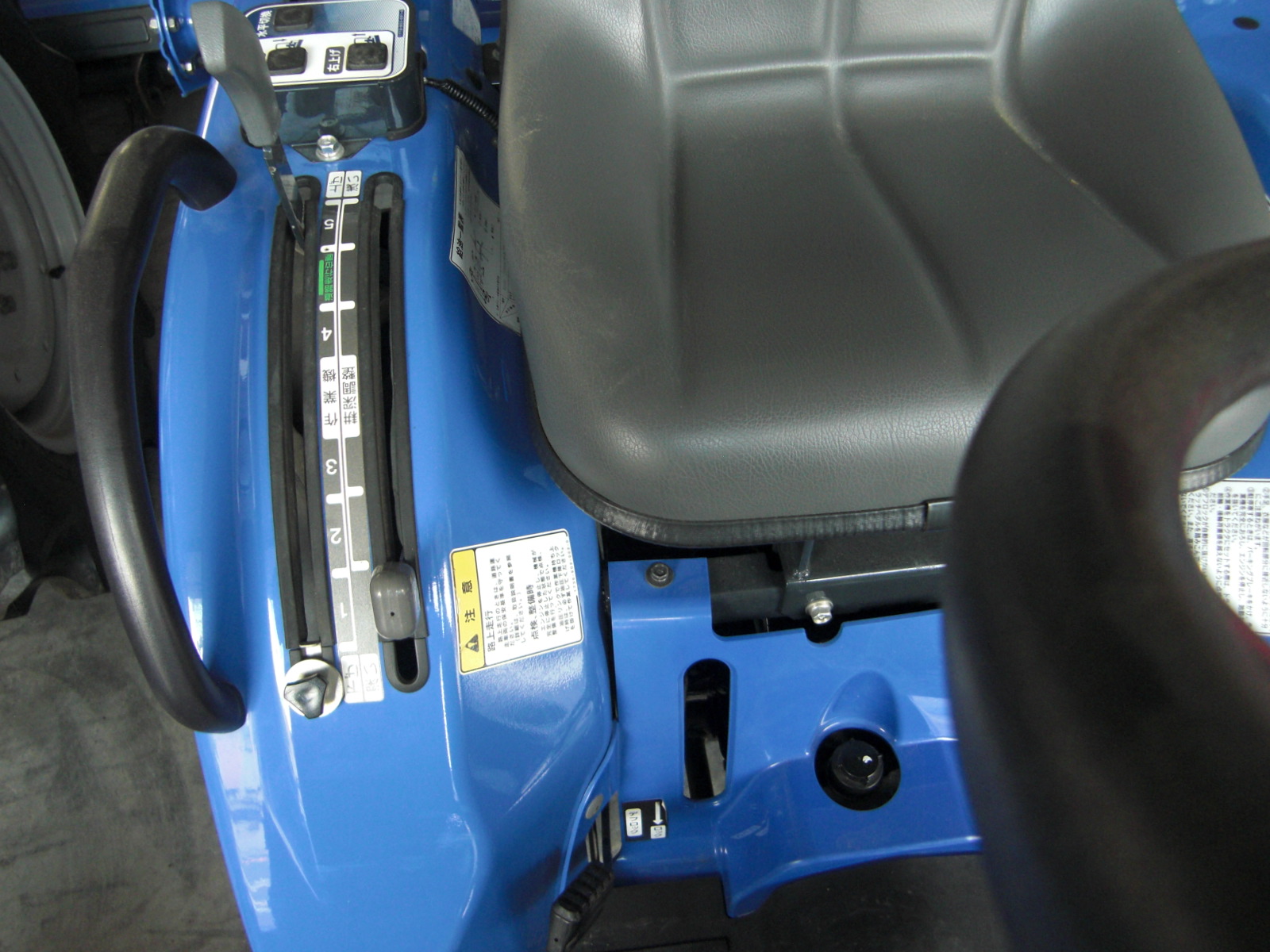 イセキ 中古トラクター Z15-XA11の商品画像3