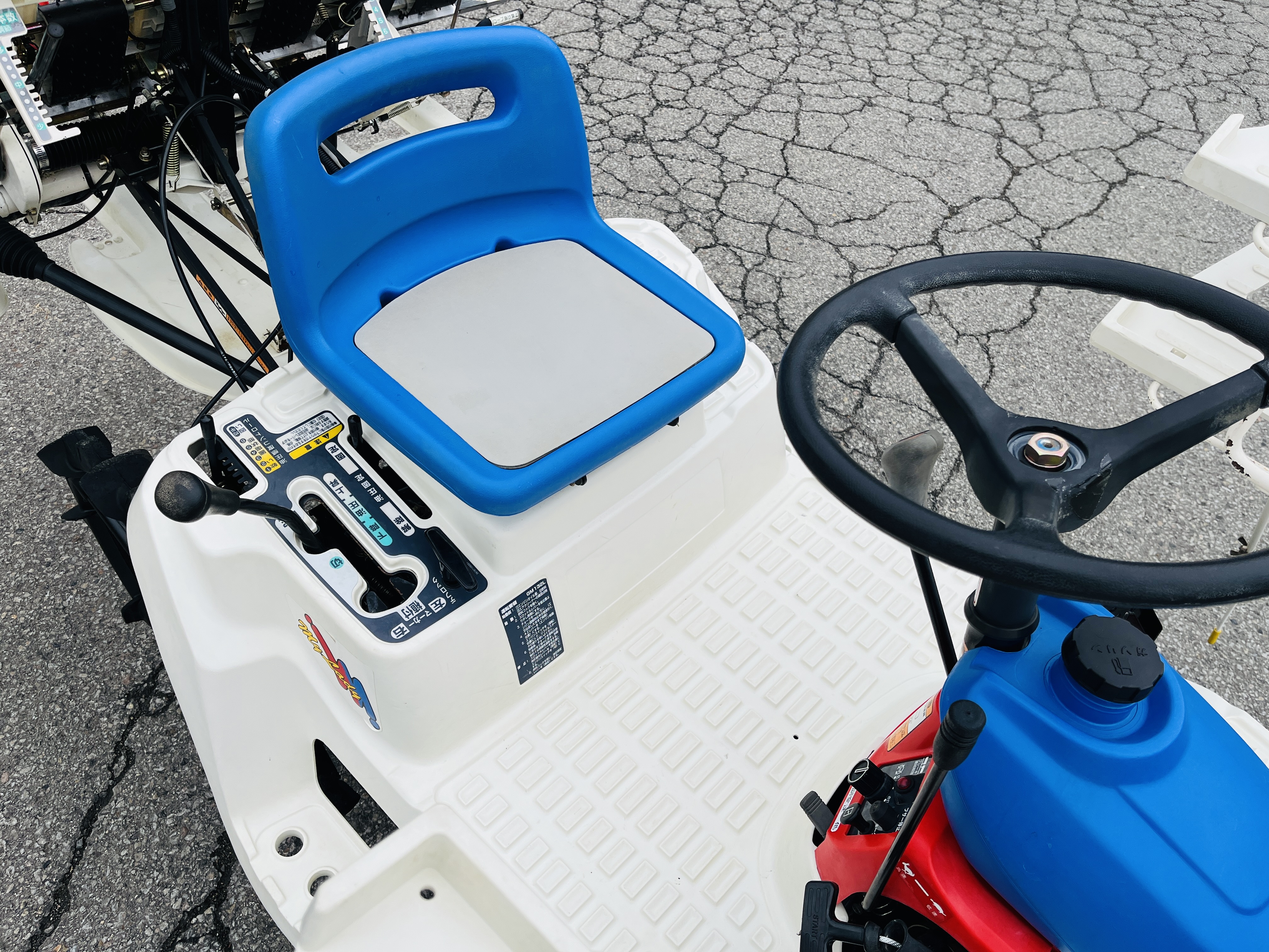 三菱マヒンドラ農機 中古田植機 MPC4の商品画像9
