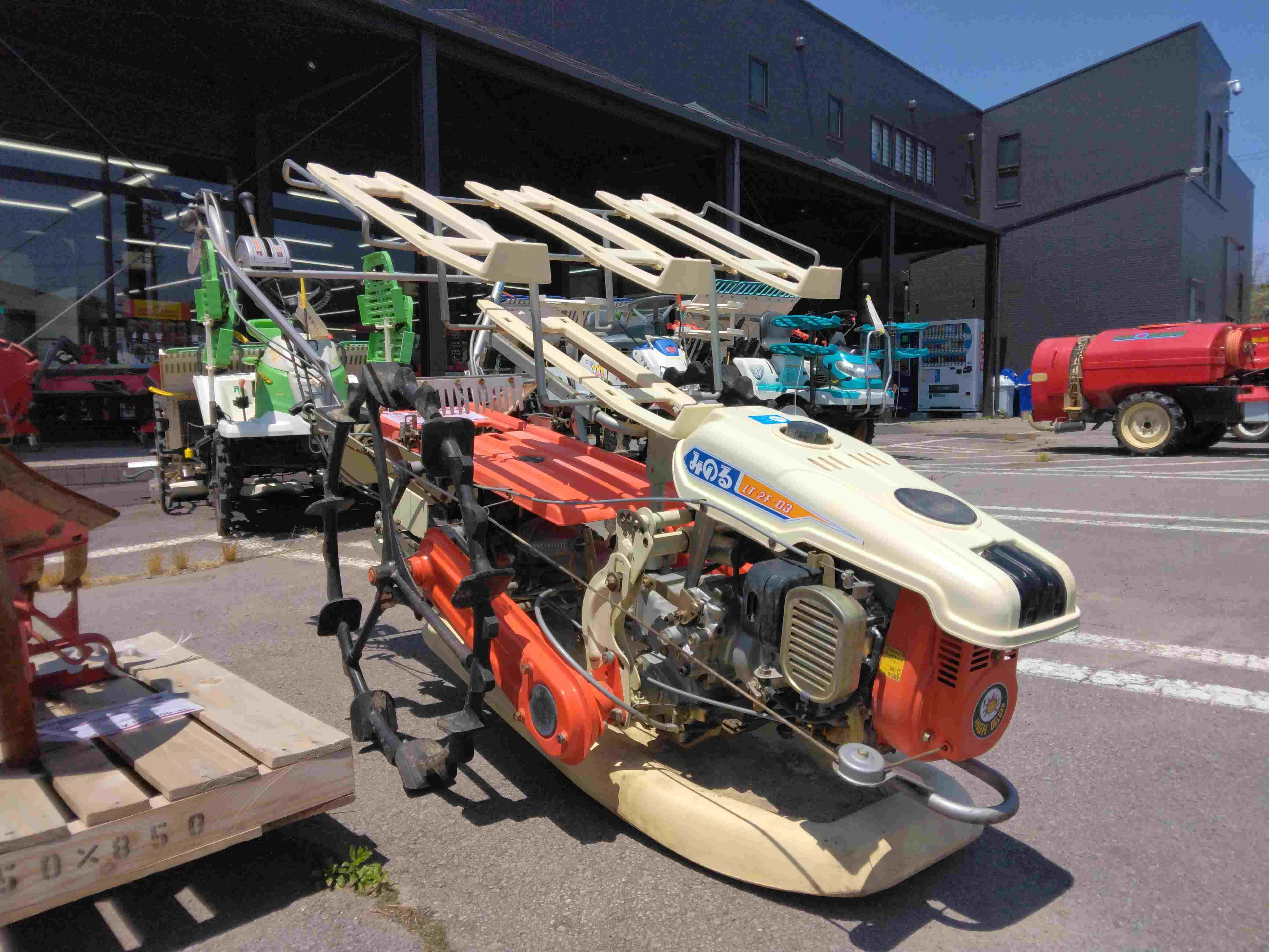 みのる産業 中古田植機 LT-2F-D3の詳細｜農機具通販ノウキナビ