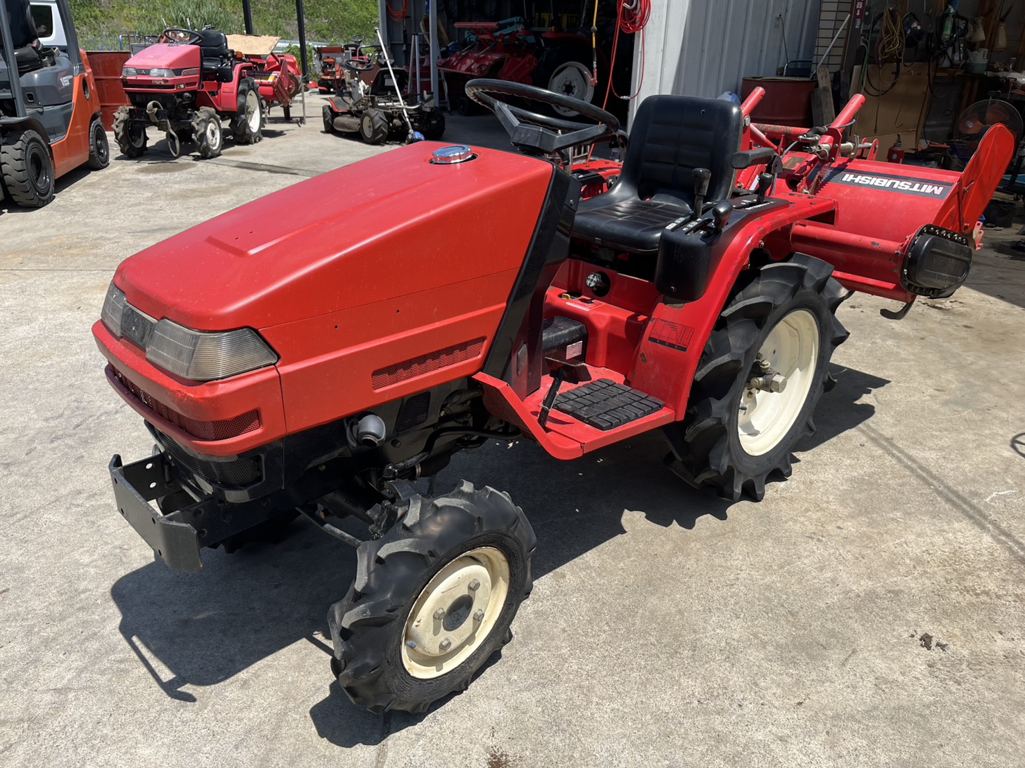 ミツビシ 中古トラクター MT135
