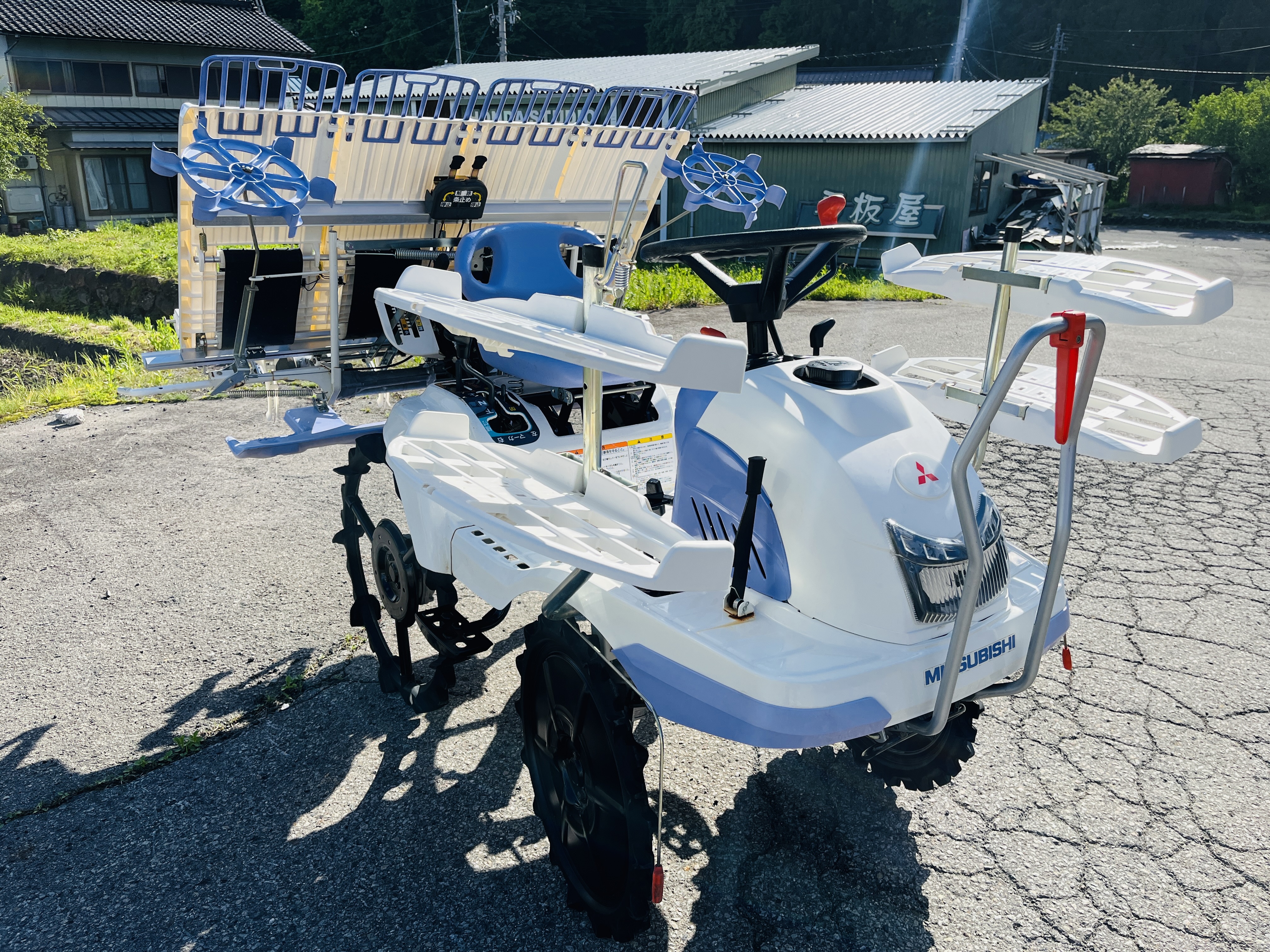 三菱マヒンドラ農機 中古田植機 LC4の商品画像2