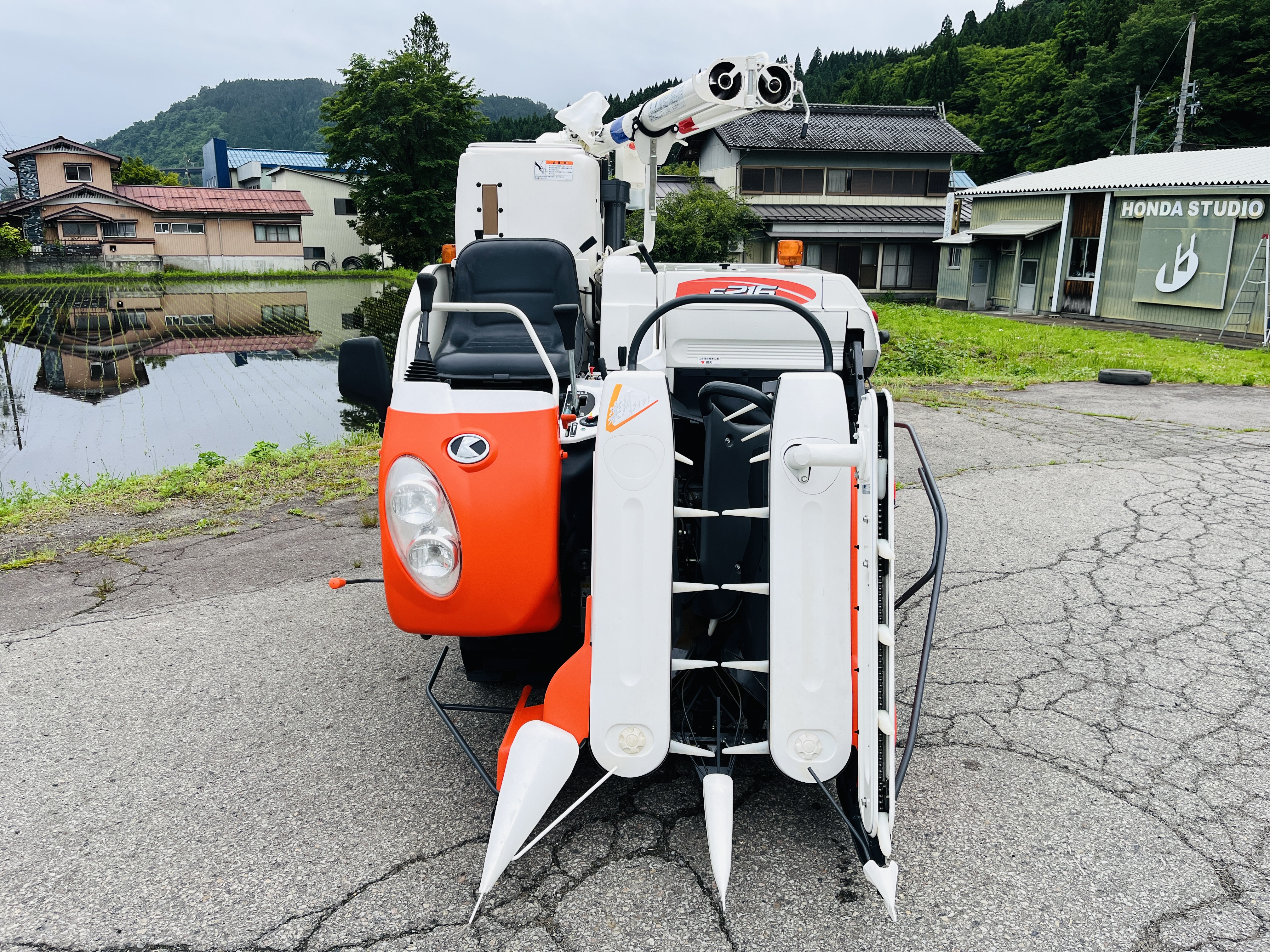 クボタ 中古コンバイン S216-GLWの商品画像3