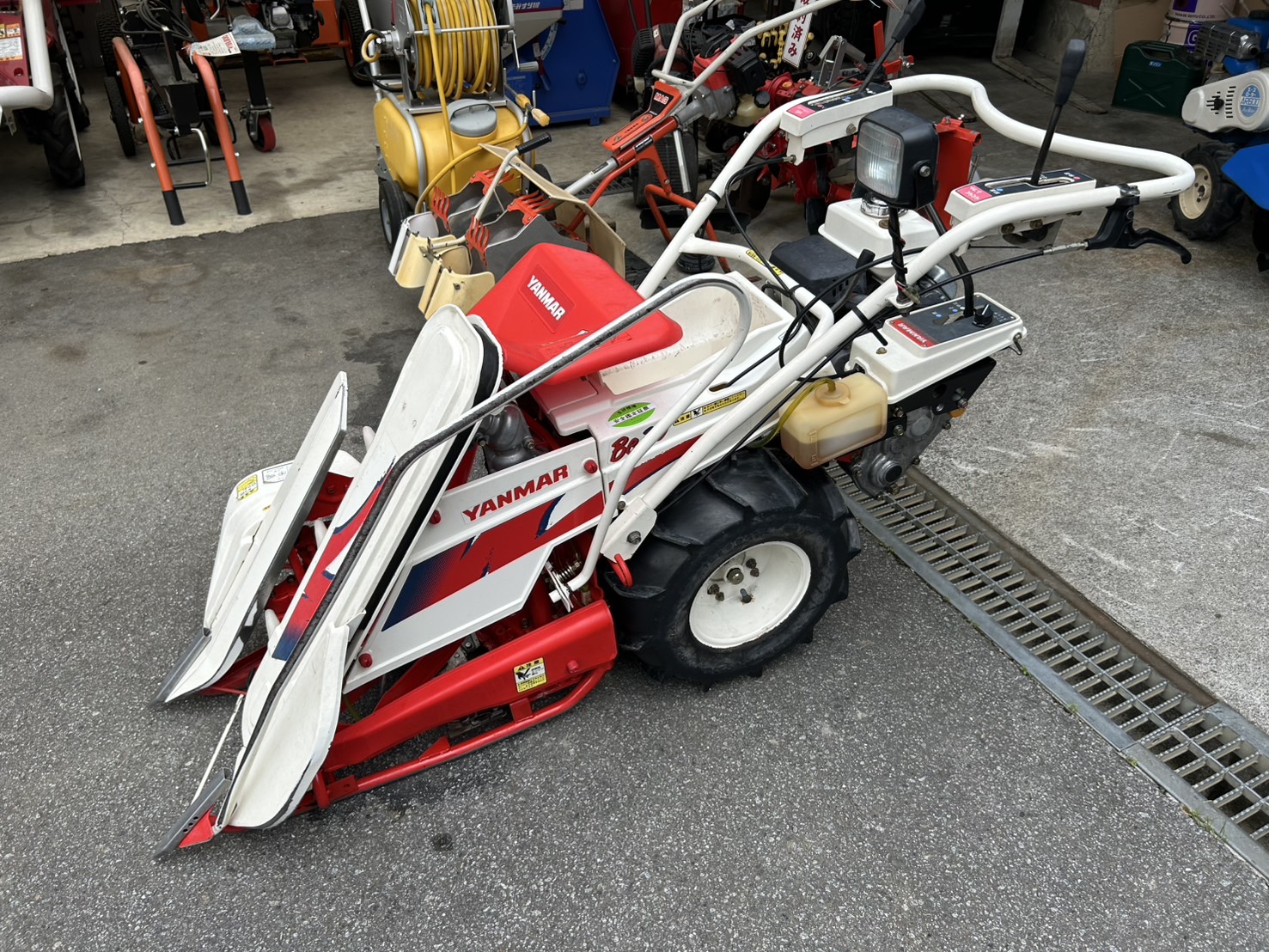 ヤンマー 中古バインダー Be30D