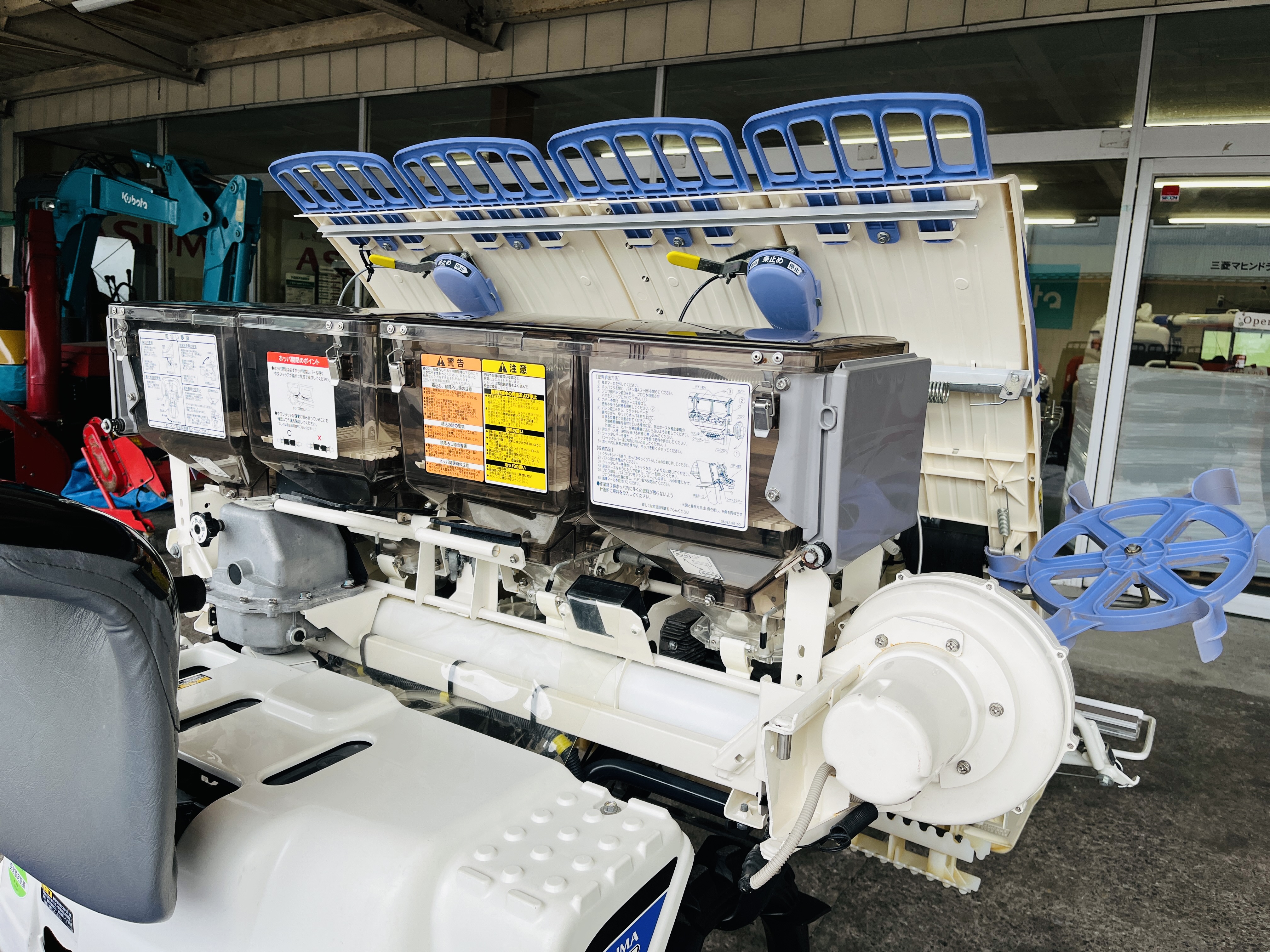 三菱マヒンドラ農機 中古田植機 LE4の商品画像10