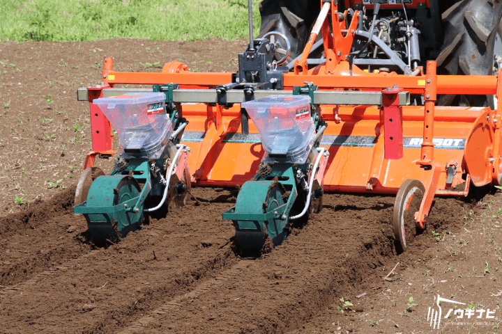 RYANオーバーシーダー(種まき機) RYANオーバーシーダー(種まき機)