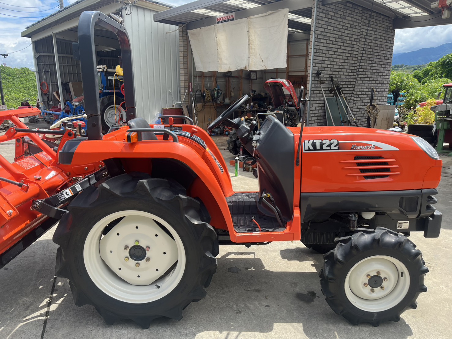 クボタ 中古トラクター KT22の商品画像3
