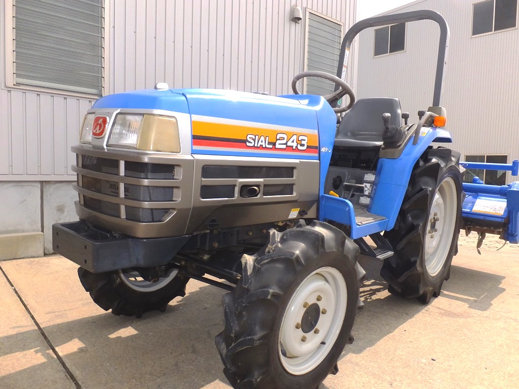 イセキ 中古トラクター TF243