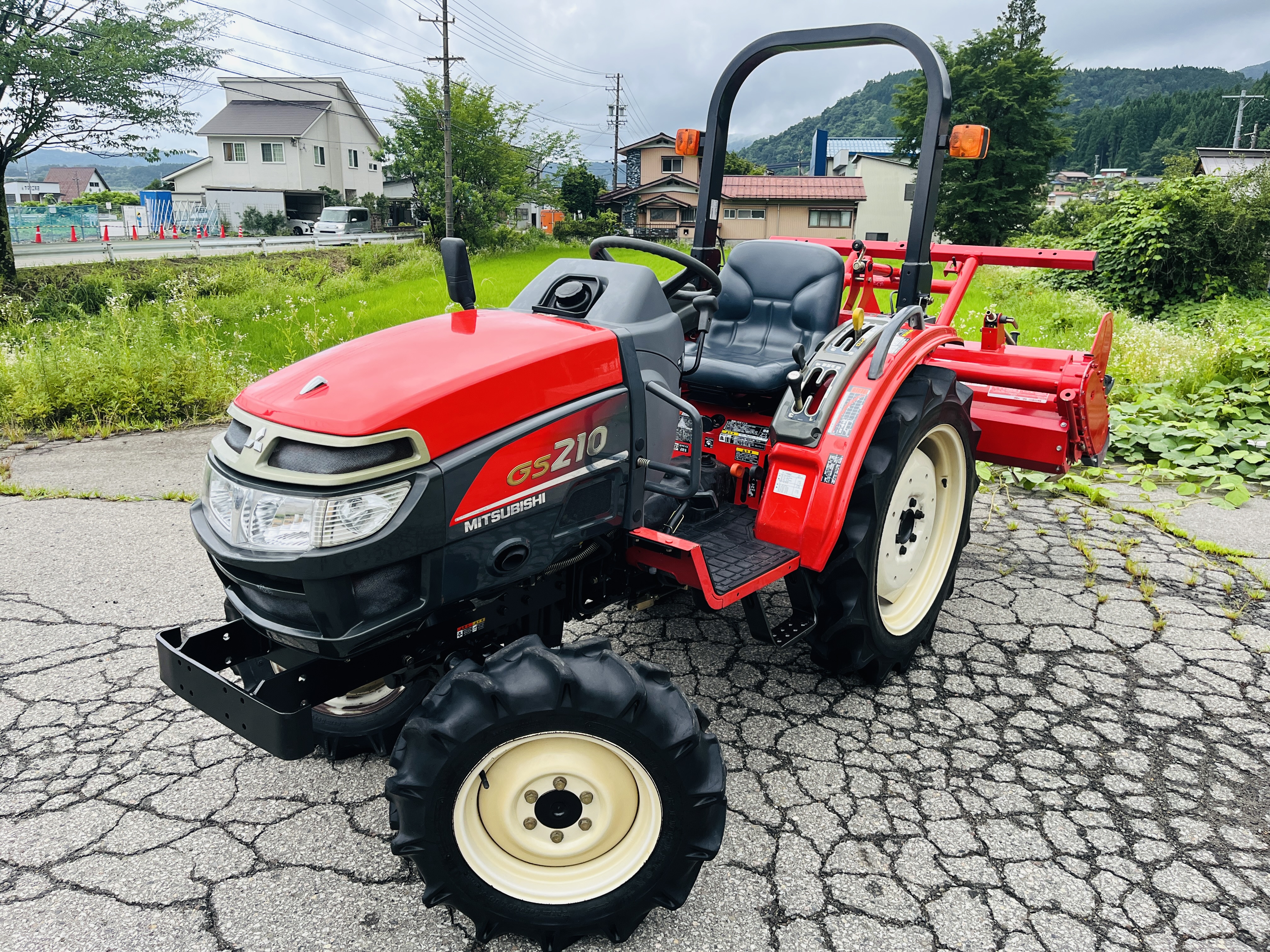 三菱マヒンドラ農機 中古トラクター GS210