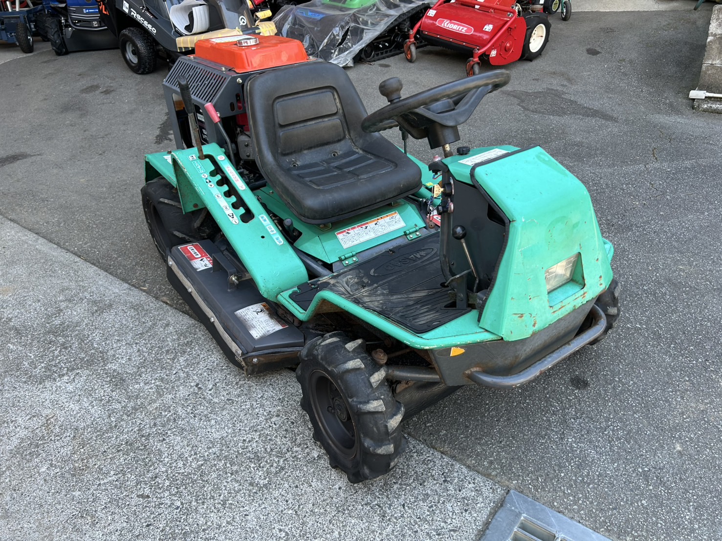 筑水キャニコム 中古草刈機 CM1603