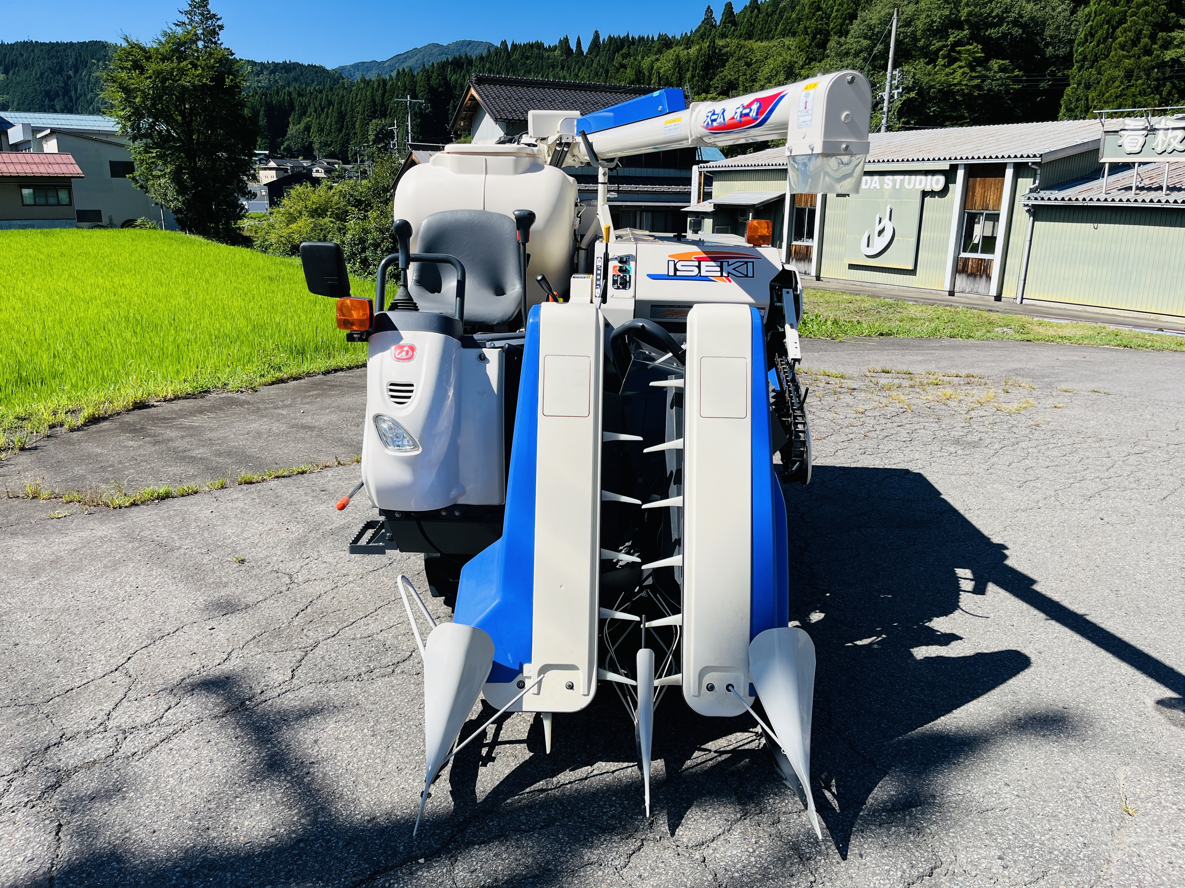イセキ 中古コンバイン HN214-GZKWCの詳細｜農機具通販ノウキナビ