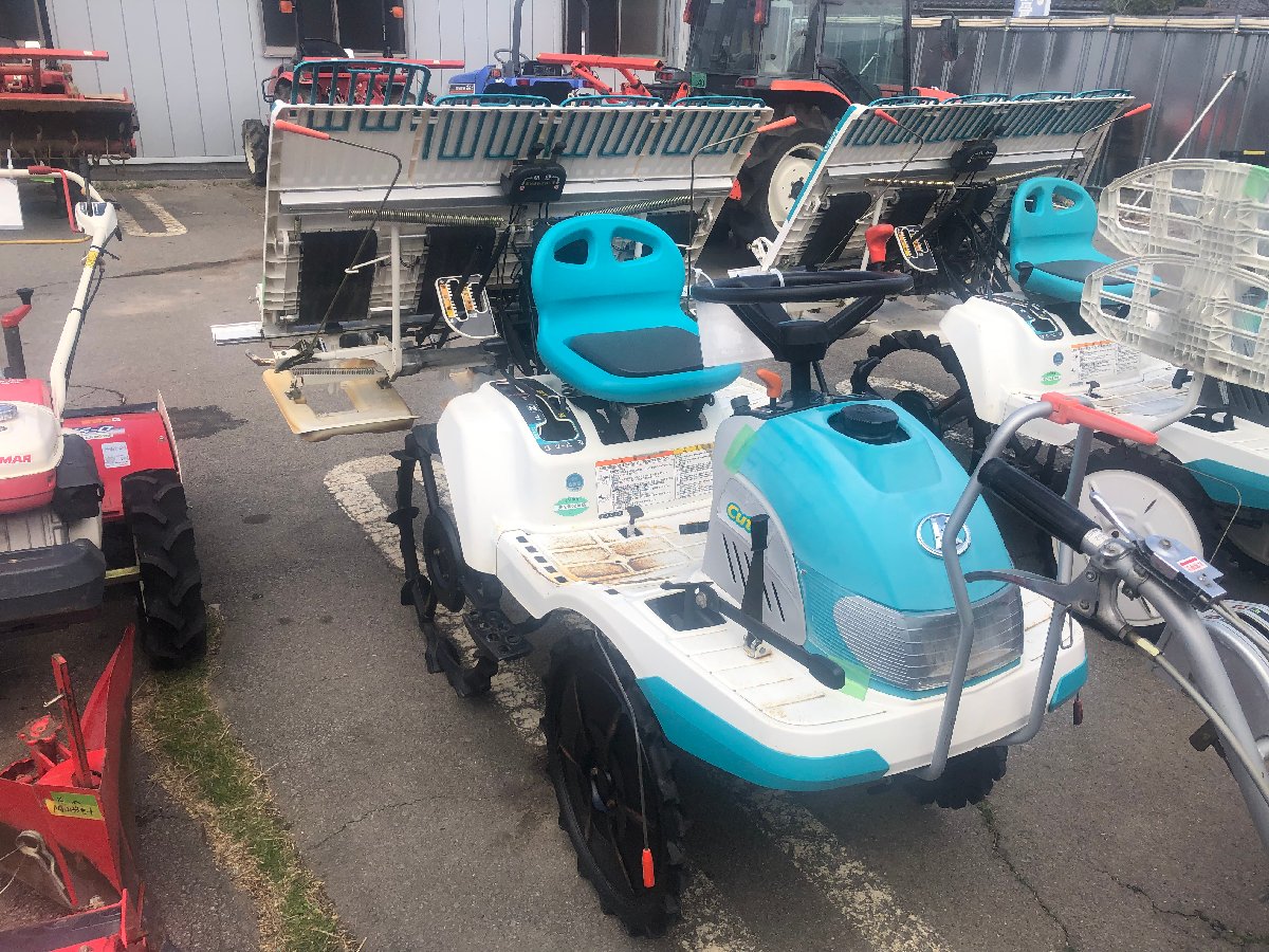  中古田植機 クボタ 乗用田植機 JC4A 機体寸法:2240×1600×1340mm 出力3.5ps 燃料/容量:無鉛ガソリン/4.2L