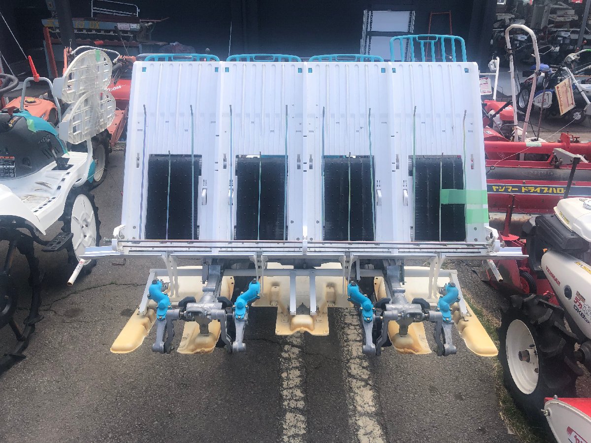  中古田植機 クボタ 乗用田植機 JC4A 機体寸法:2240×1600×1340mm 出力3.5ps 燃料/容量:無鉛ガソリン/4.2Lの商品画像5