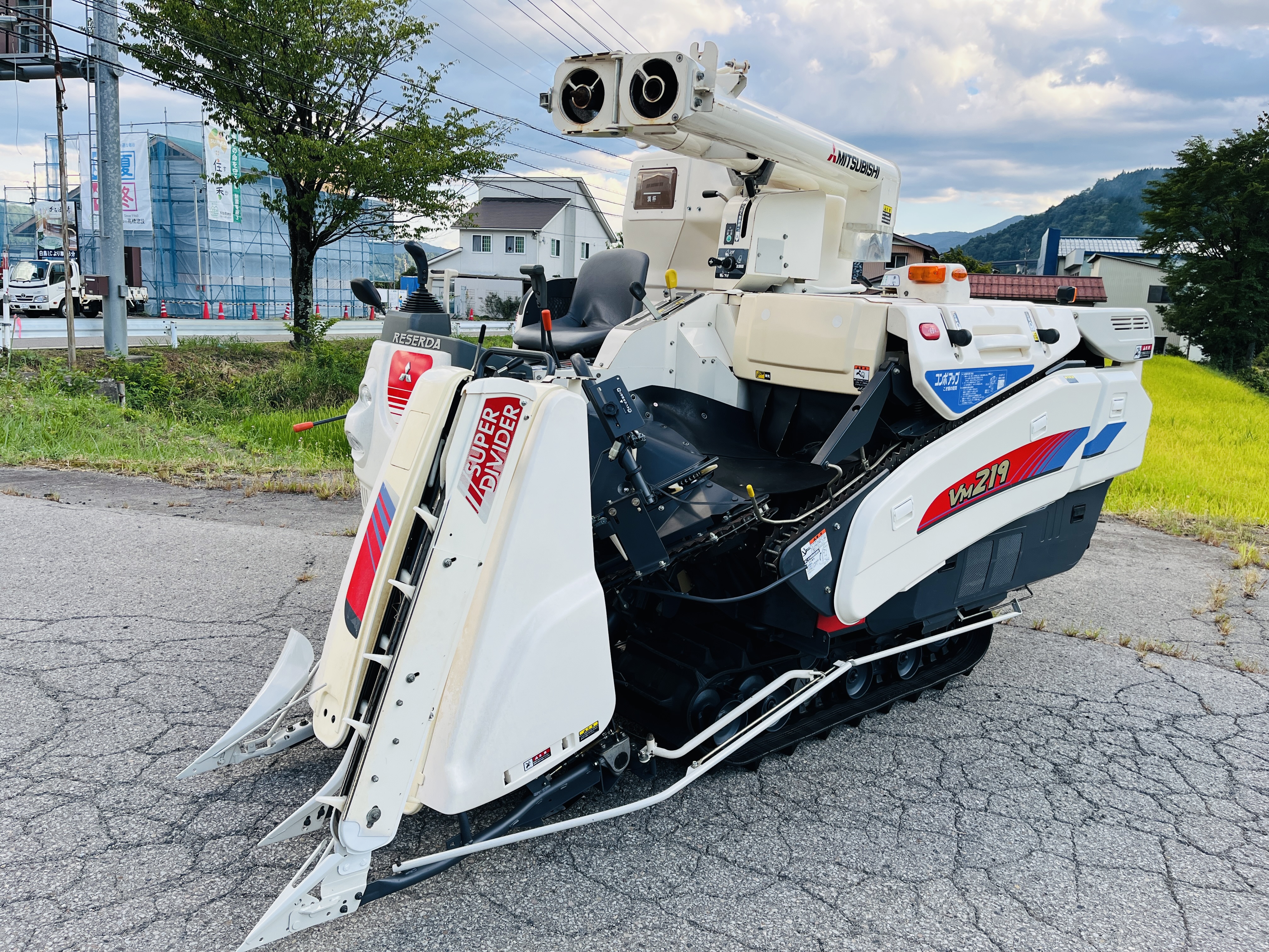 三菱マヒンドラ農機 中古コンバイン VM219G