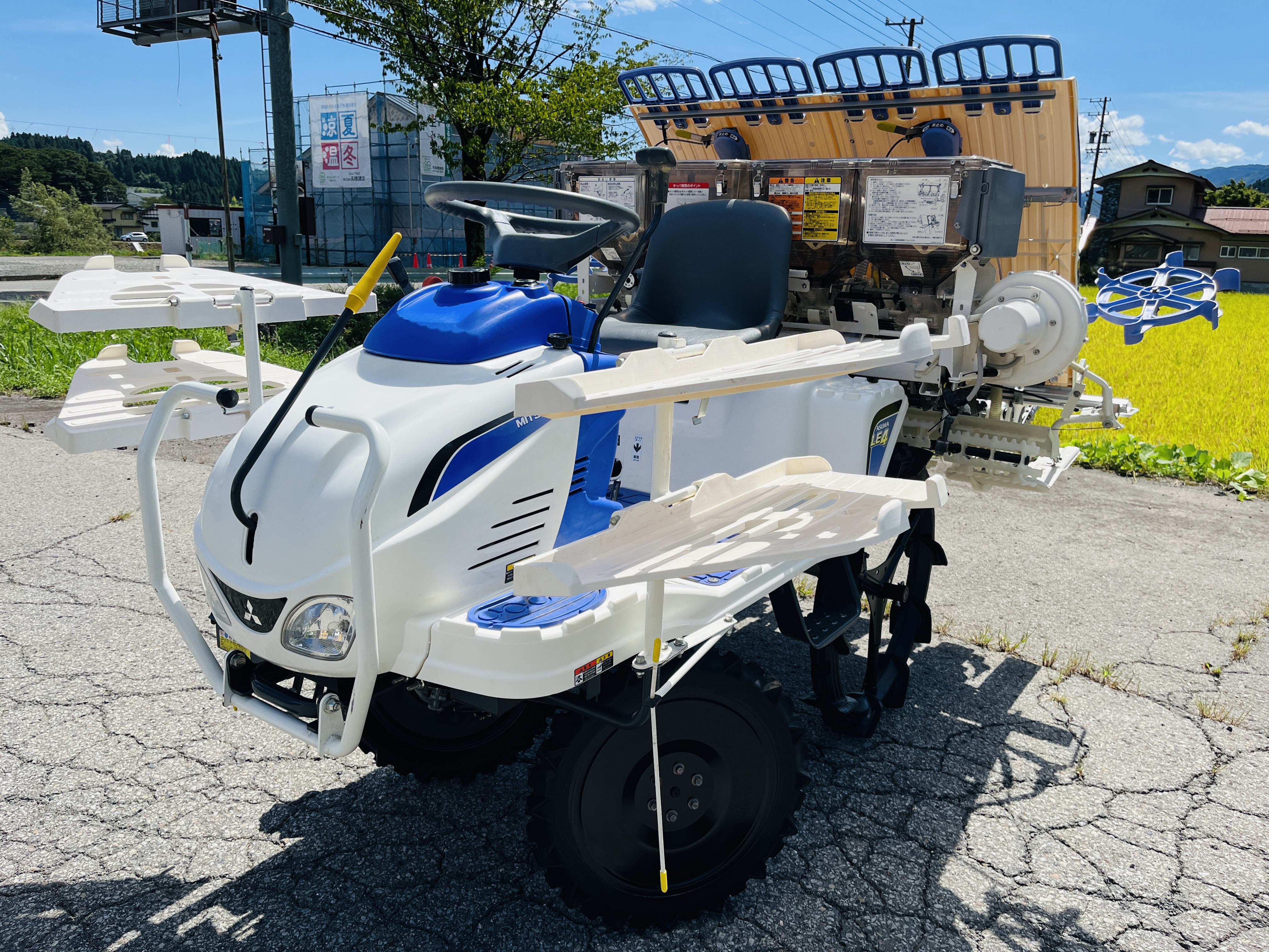 三菱マヒンドラ農機 中古田植機 LE4