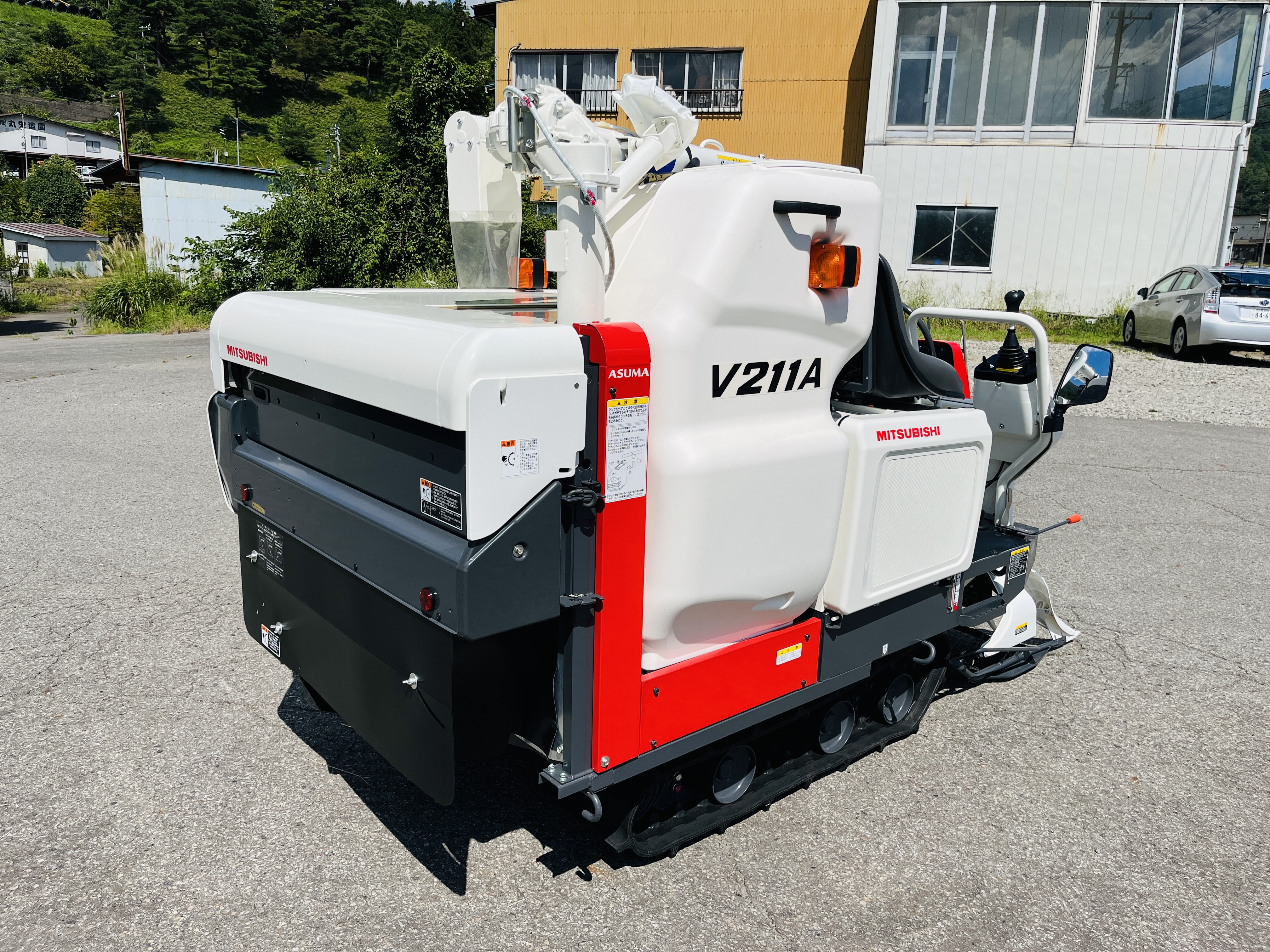 三菱マヒンドラ農機 中古コンバイン V211Aの商品画像5