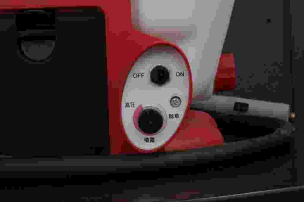 充電式 バッテリー 背負い 動噴 防除機 散布機 噴霧機 防除器 散布器 噴霧器 背負式 15L 噴霧器 充電式噴霧器 稲作 防除 農薬 散布 消毒 除草 害虫駆除 MSB1511Li 丸山製作所の商品画像4