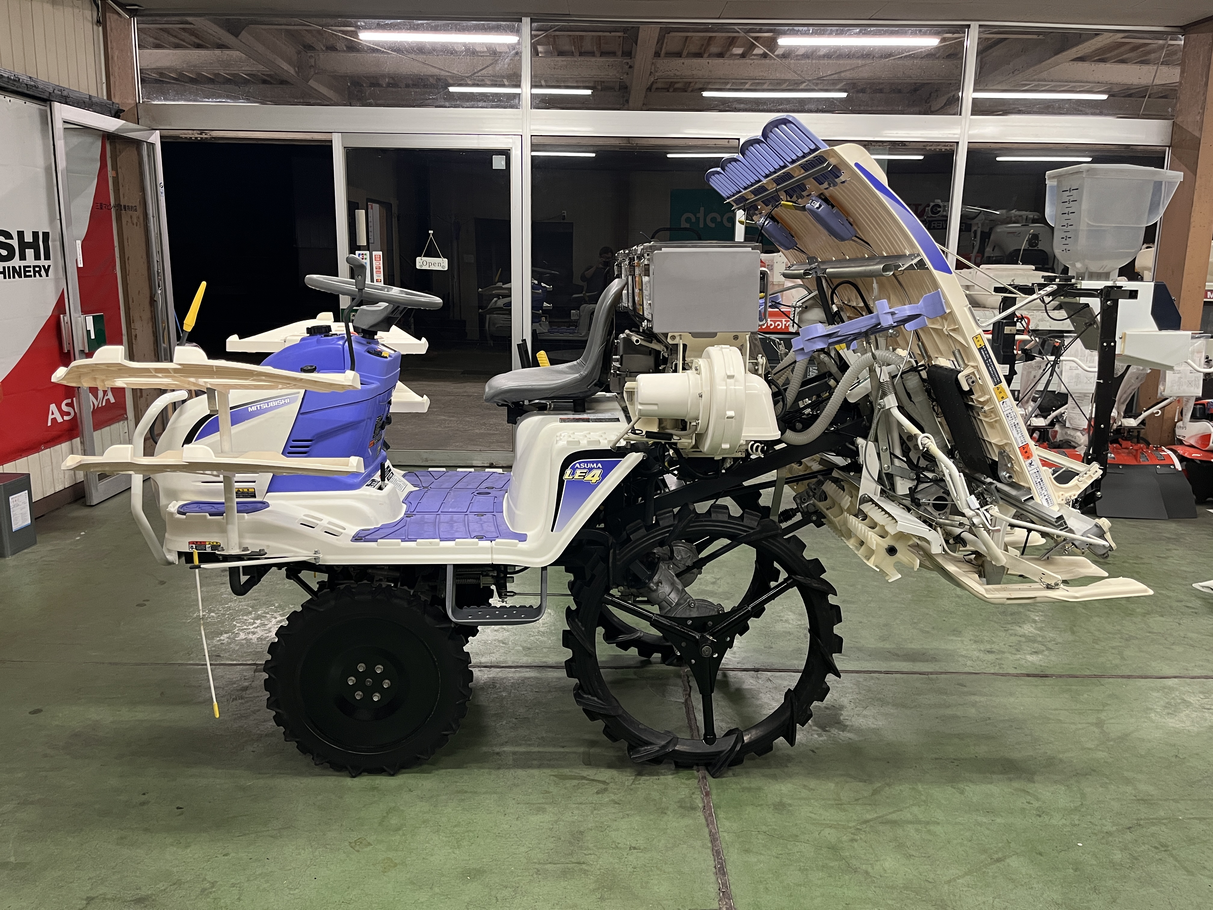 三菱マヒンドラ農機 中古田植機 LE4の商品画像6