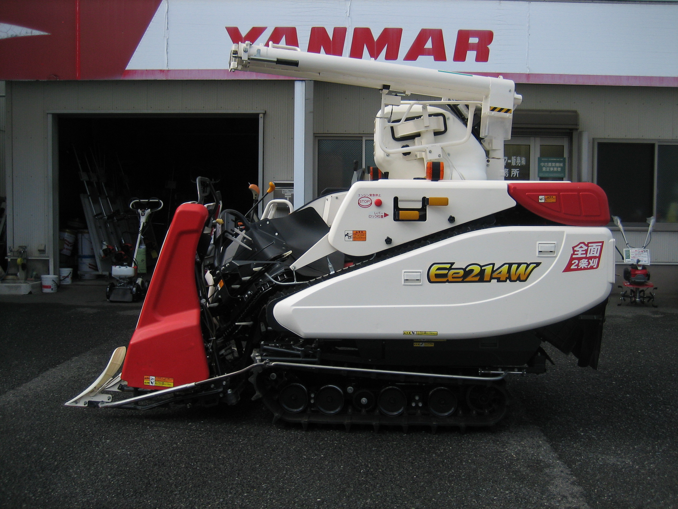 ヤンマー 中古コンバイン Ee214W GJFL