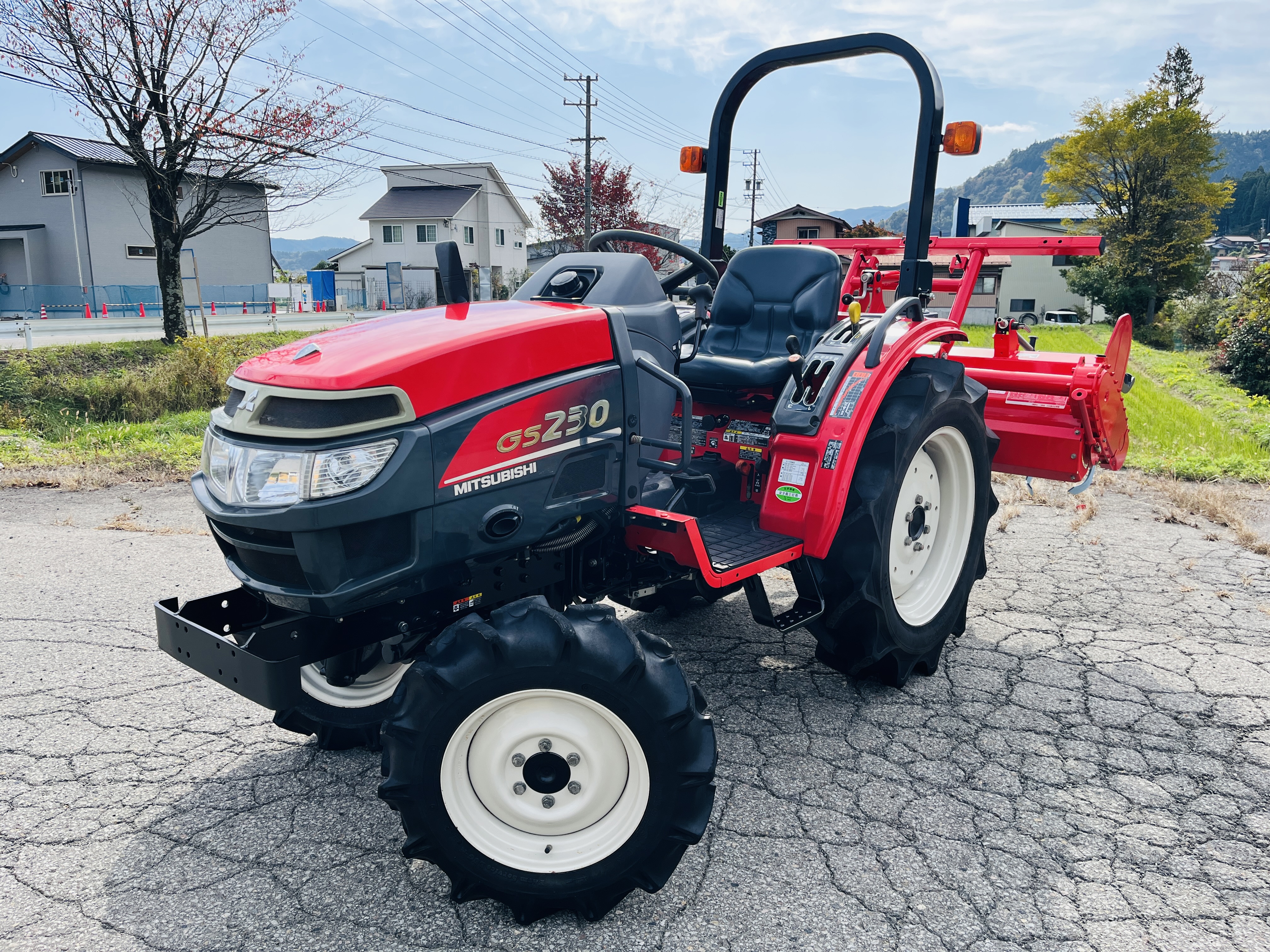 三菱マヒンドラ農機 中古トラクター GS230