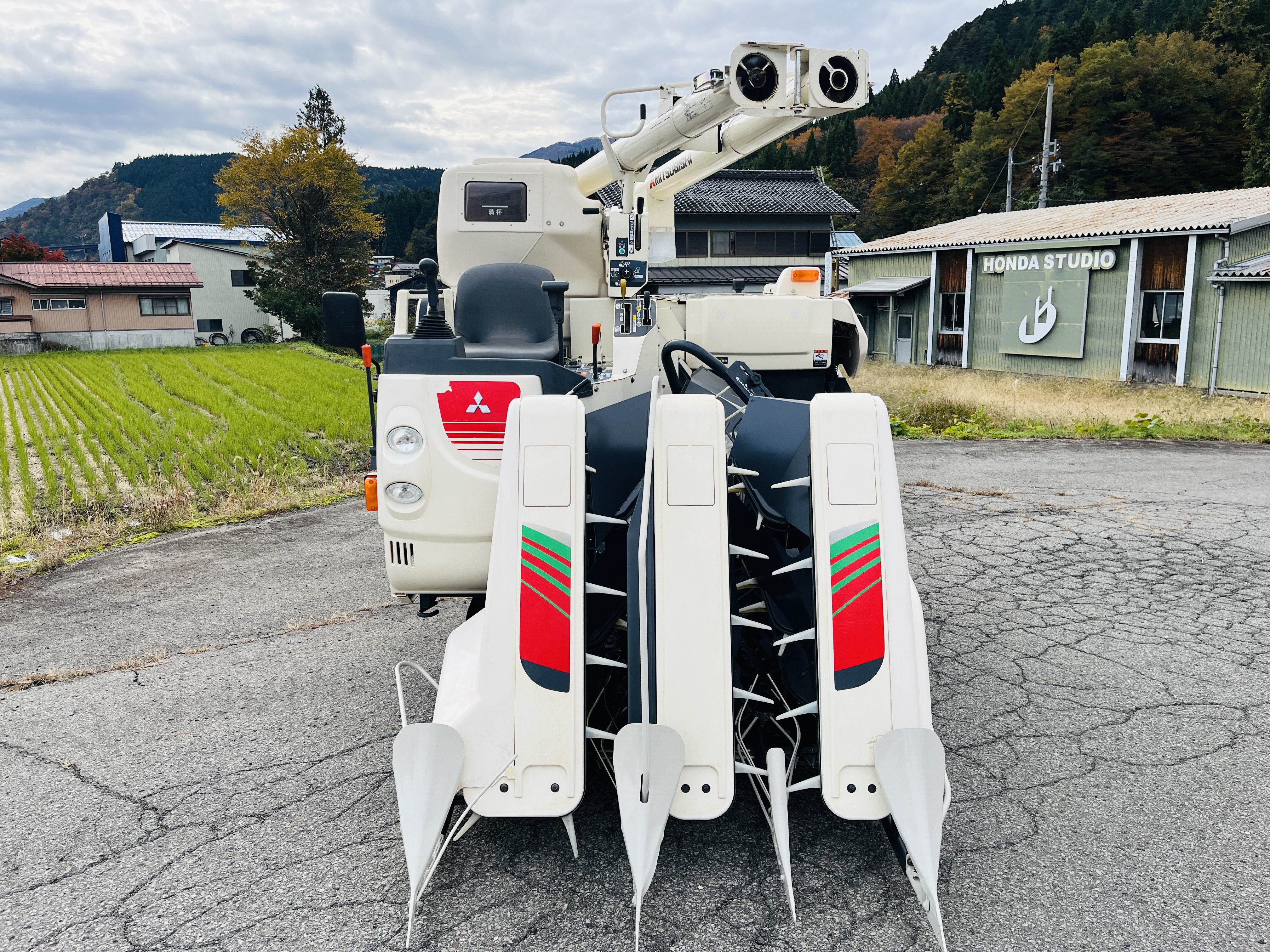 三菱マヒンドラ農機 中古コンバイン VS321の商品画像3