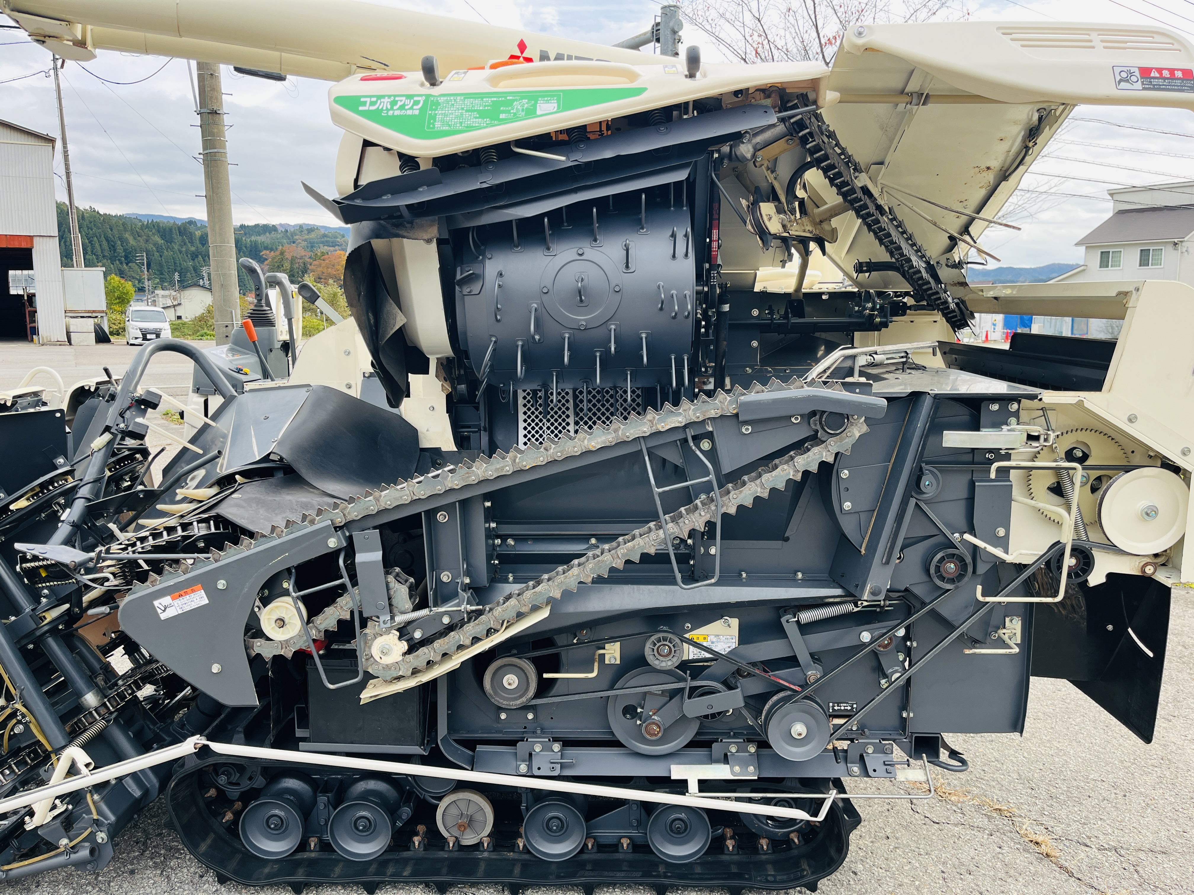 三菱マヒンドラ農機 中古コンバイン VS321の商品画像7