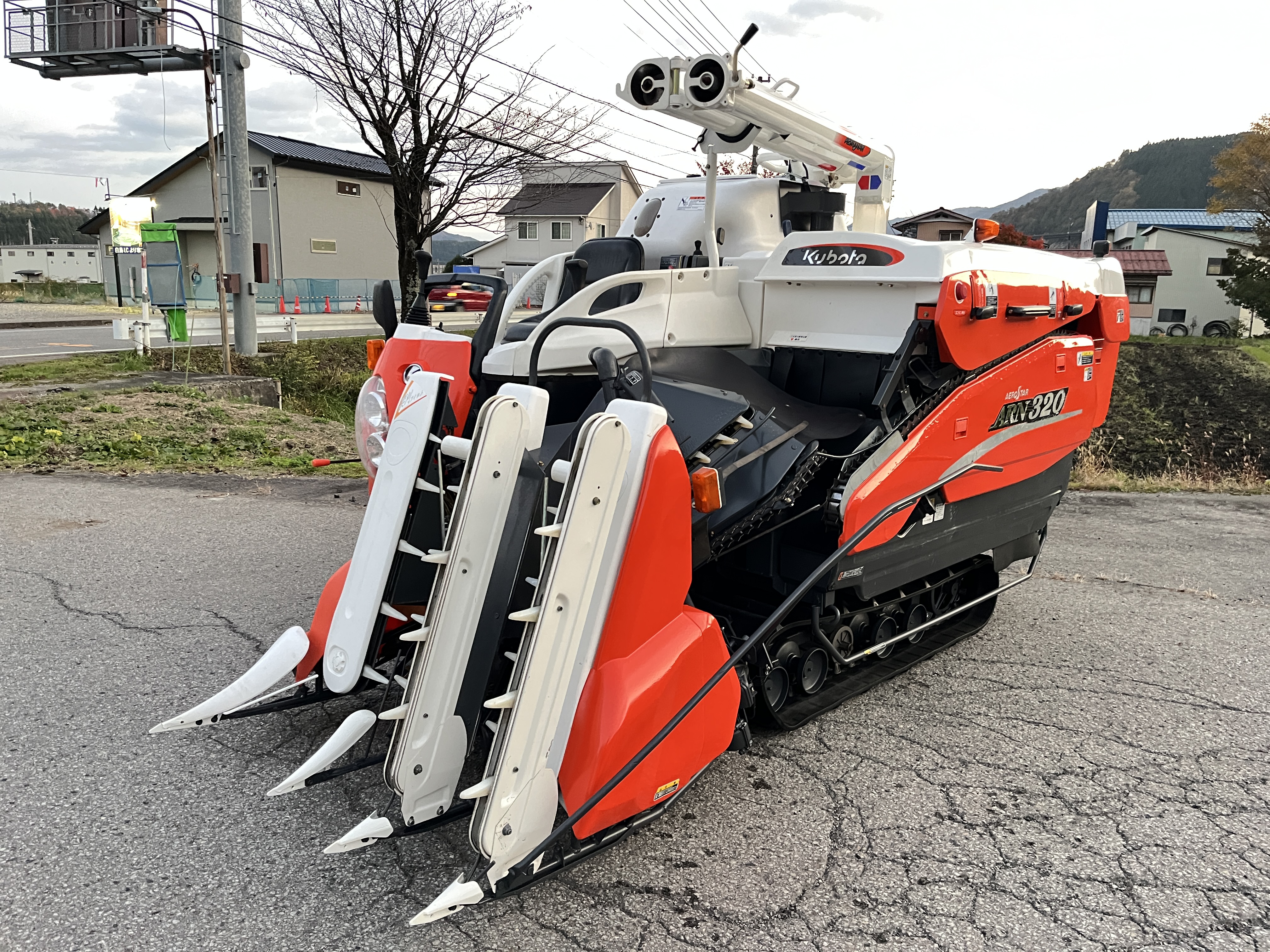 クボタ 中古コンバイン ARN320-GDXW