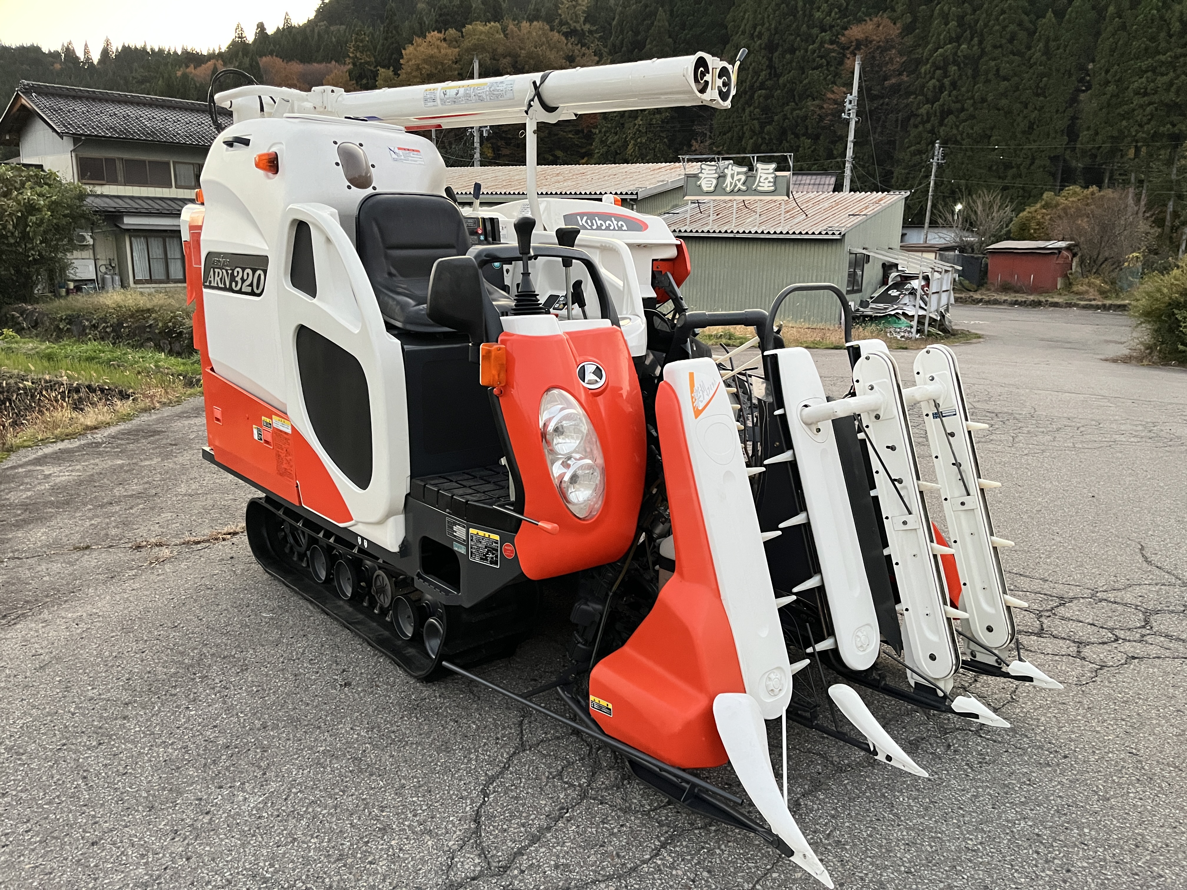 クボタ 中古コンバイン ARN320-GDXWの商品画像2