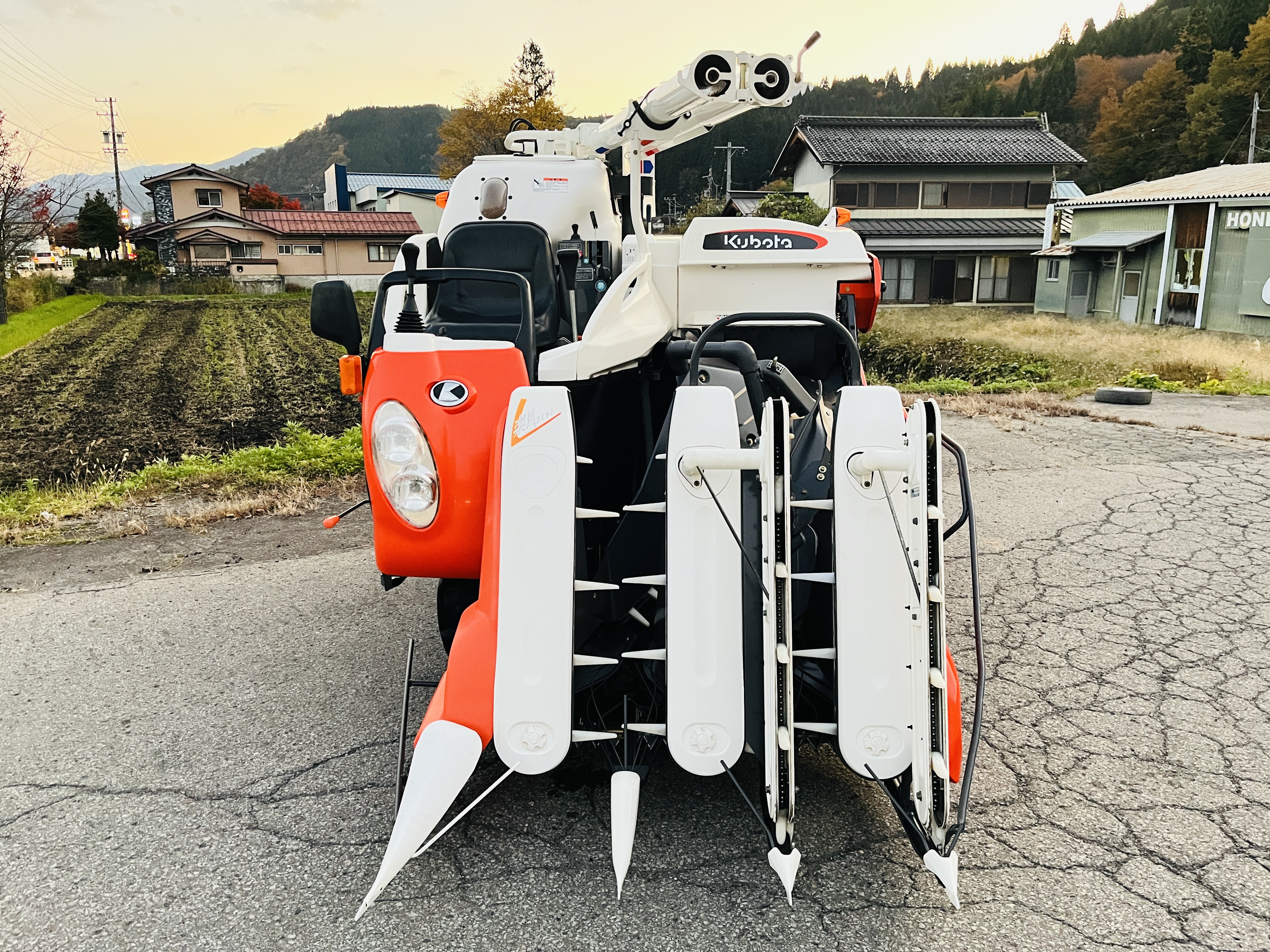 クボタ 中古コンバイン ARN320-GDXWの商品画像3