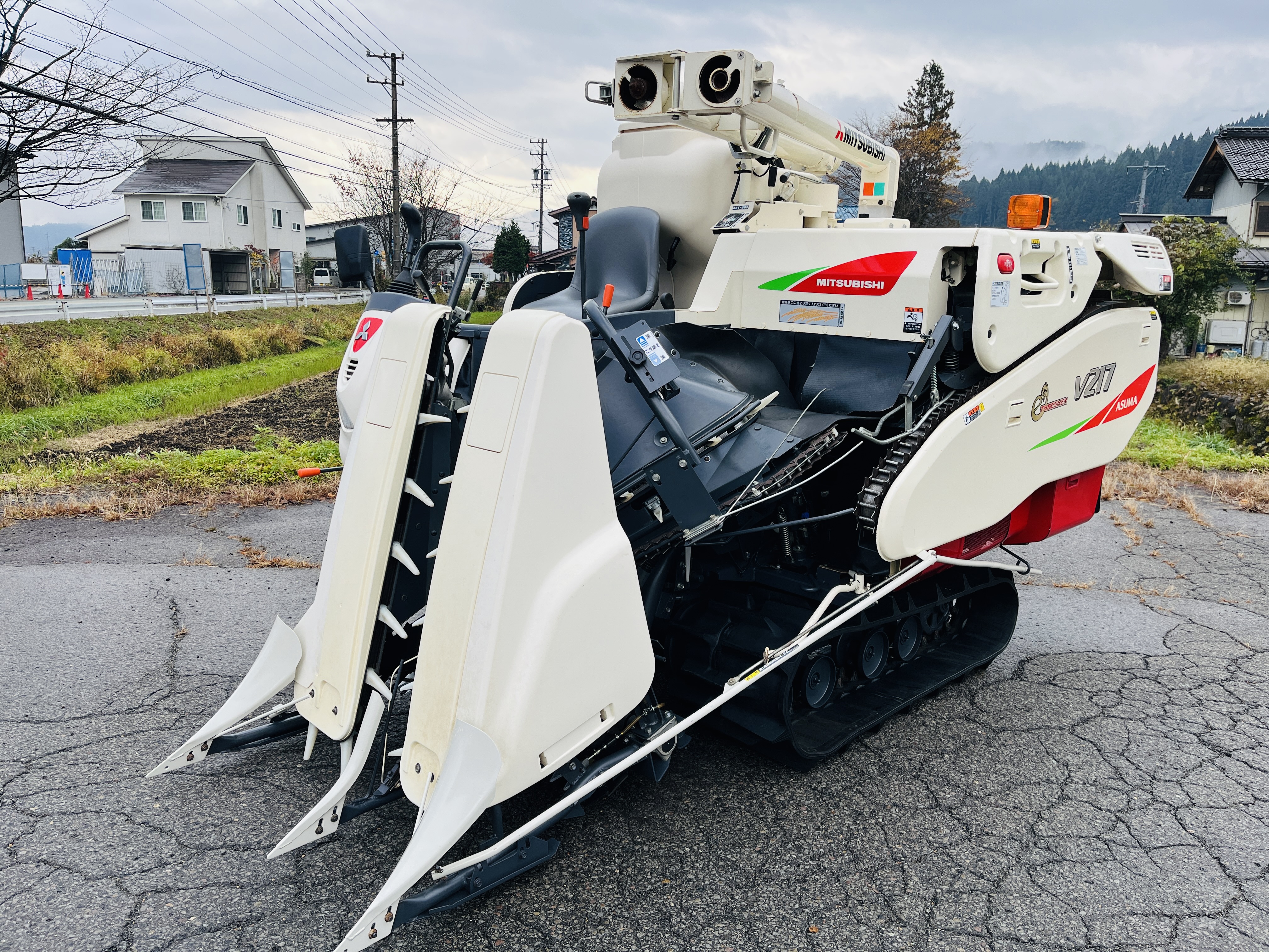 三菱マヒンドラ農機 中古コンバイン V217G