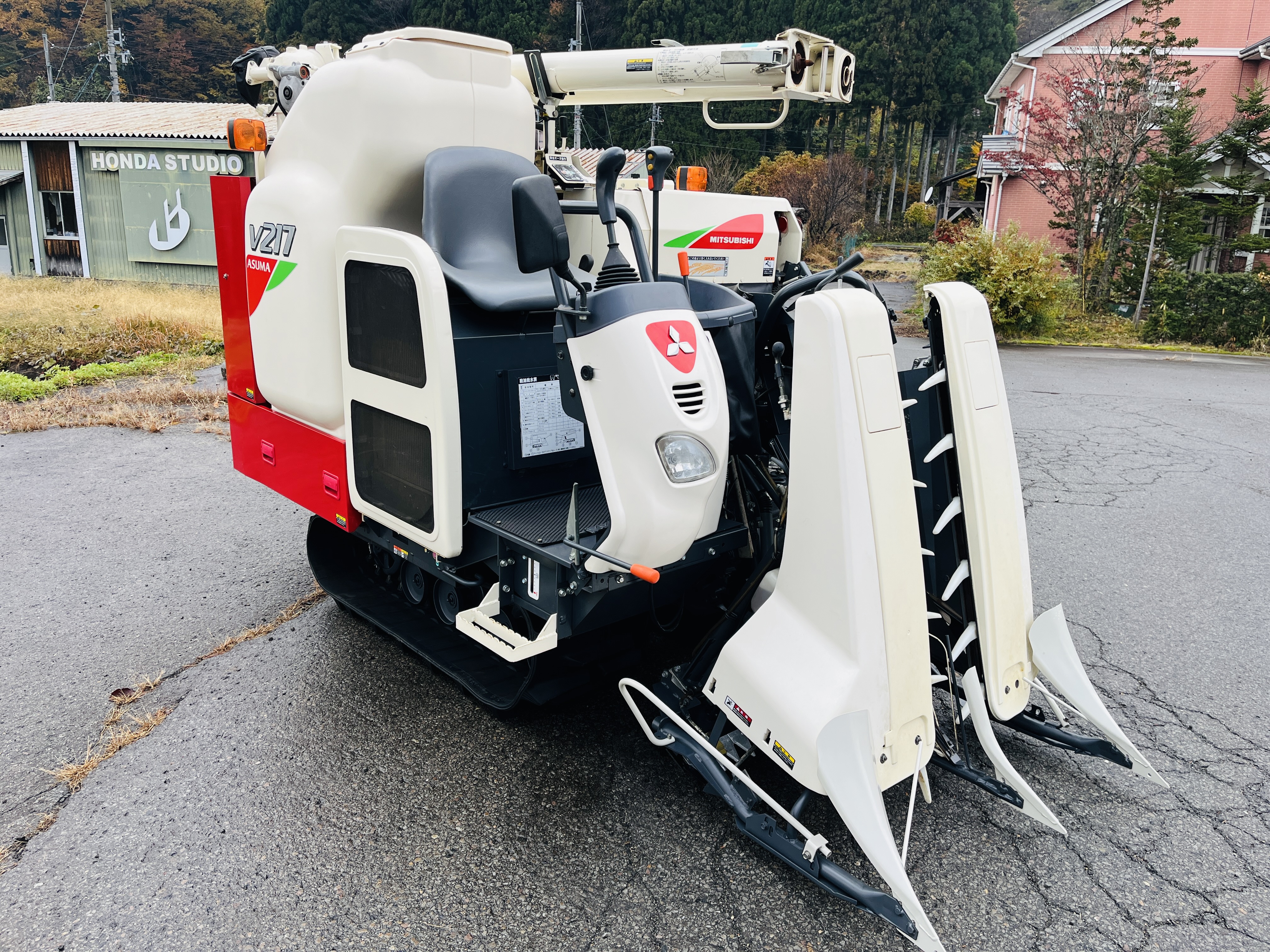 三菱マヒンドラ農機 中古コンバイン V217Gの商品画像2