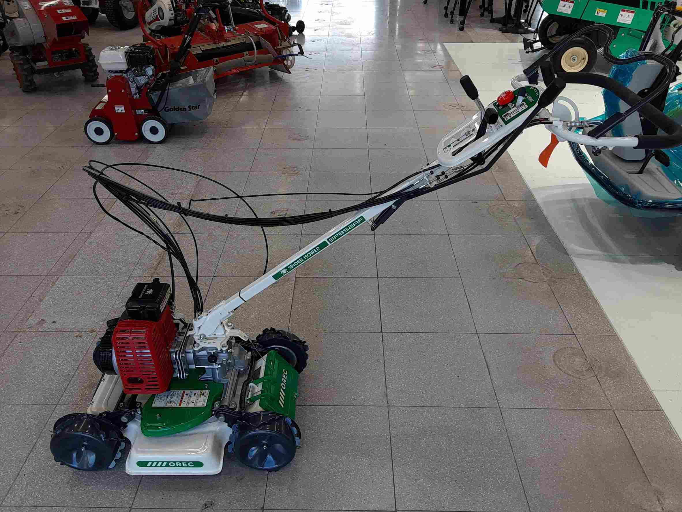 草刈機 刈払機 Tanaka タナカ TBC-300P中古品です。30ccパワフルです。