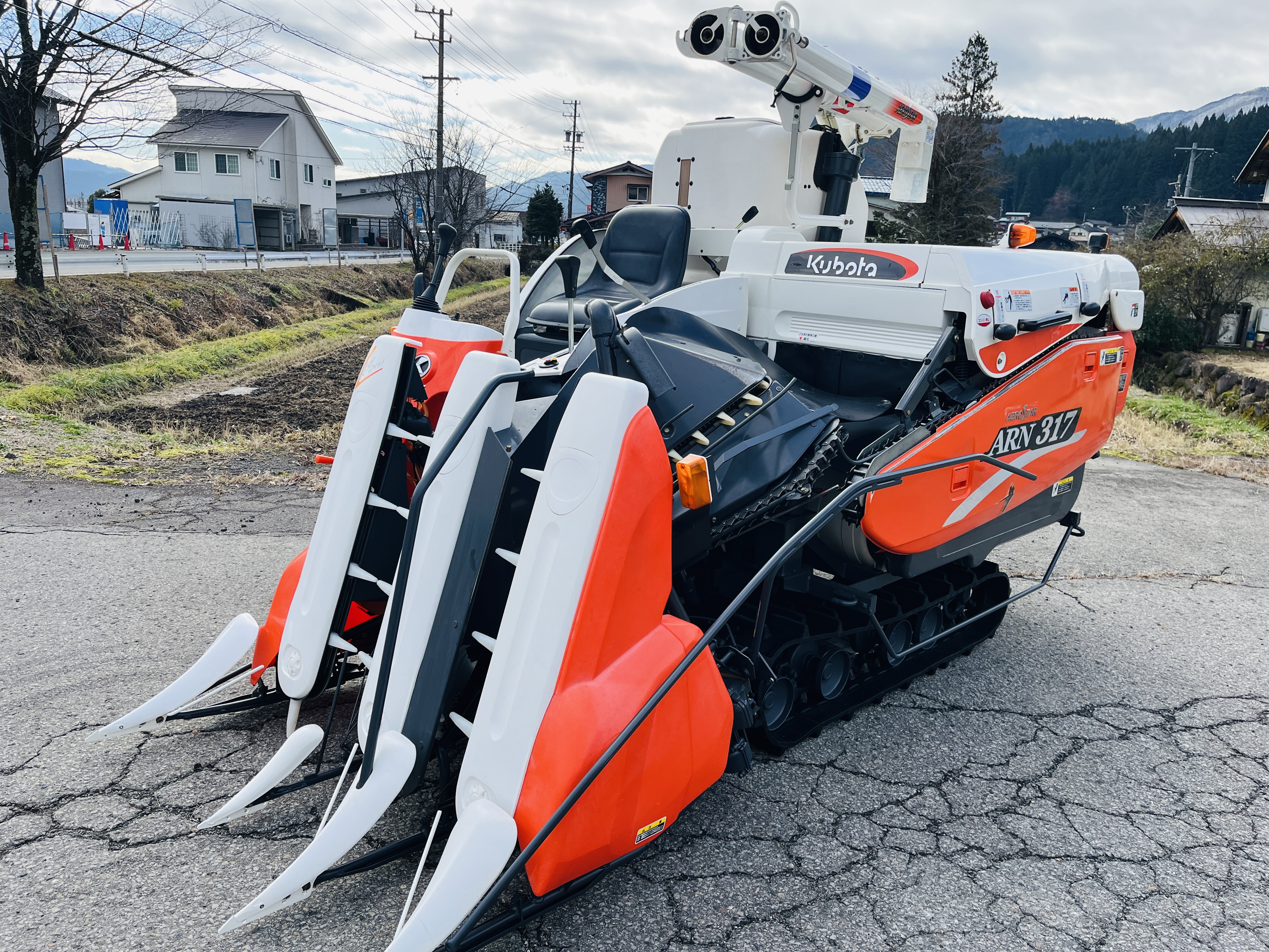 クボタ 中古コンバイン ARN317-GLW