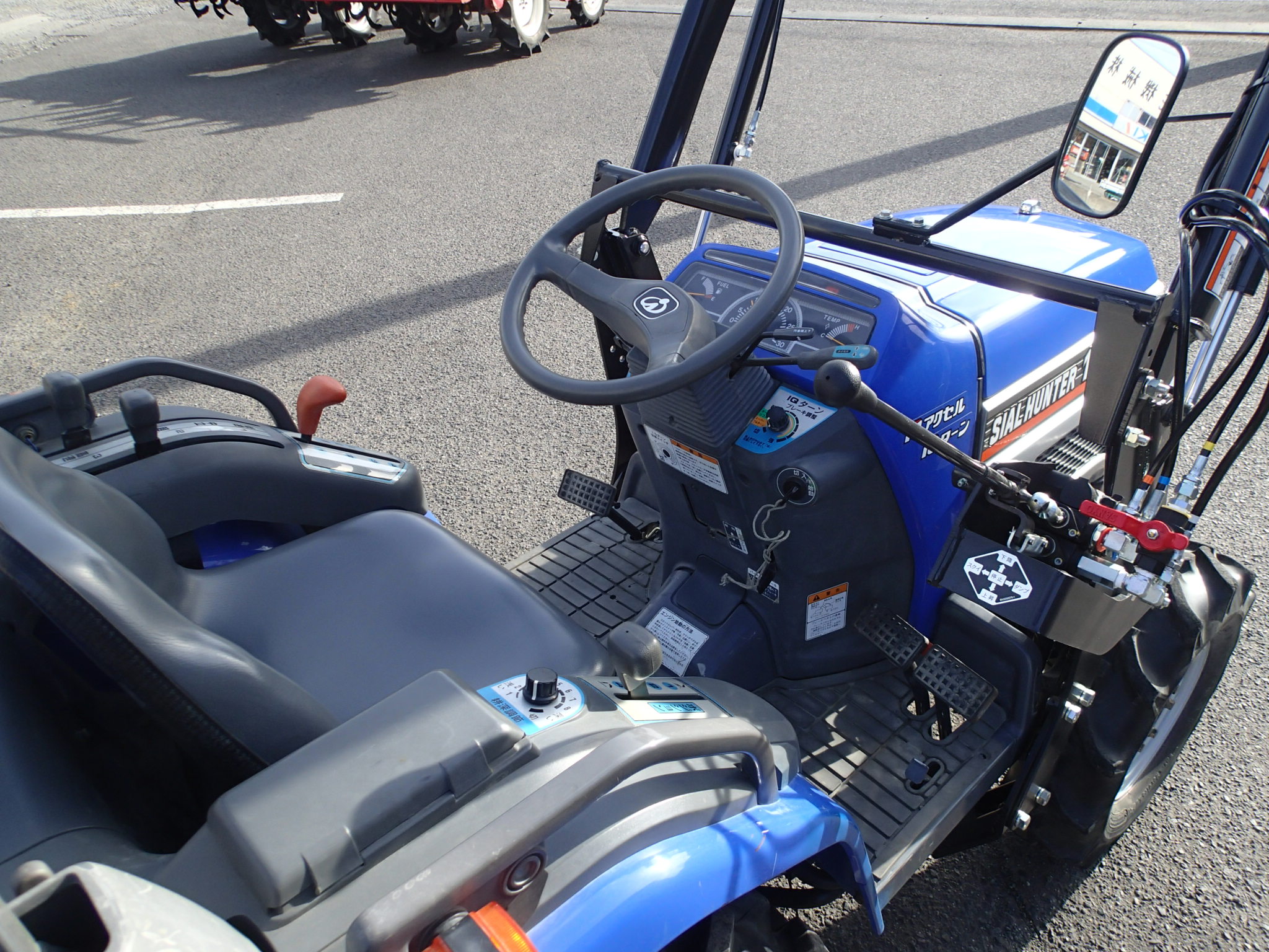 イセキ 中古トラクター TH18Q新品ローダー付の詳細｜農機具通販