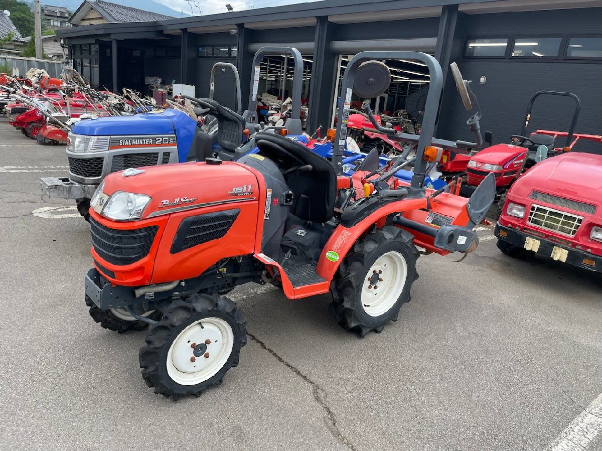  中古ハーベスター クボタ トラクター JB11