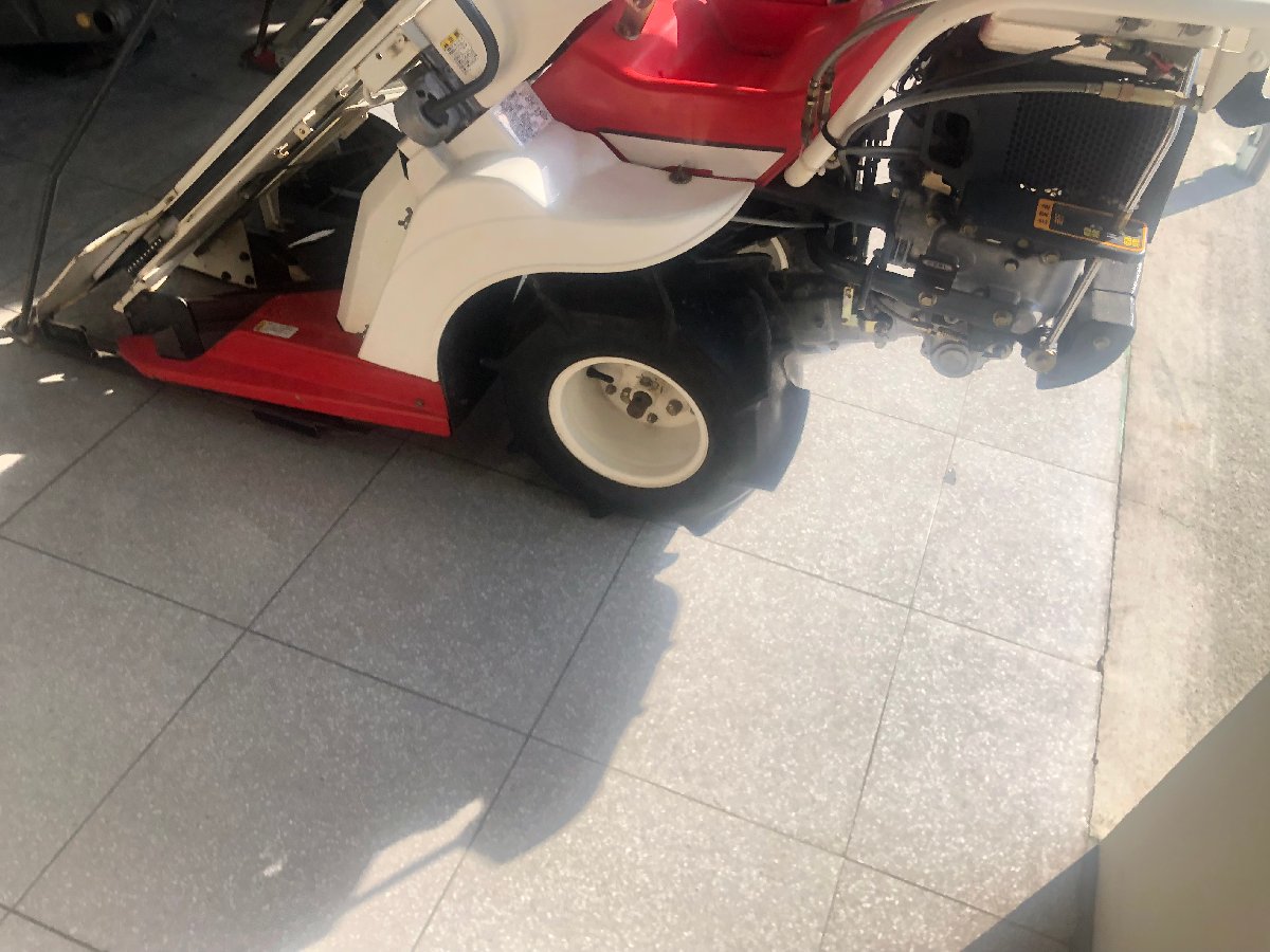  中古バインダー 三菱農機 バインダー MB220 機体寸法:1750×850×1120mm 出力6ps 燃料/タンク容量:ガソリン/2.4Lの商品画像2