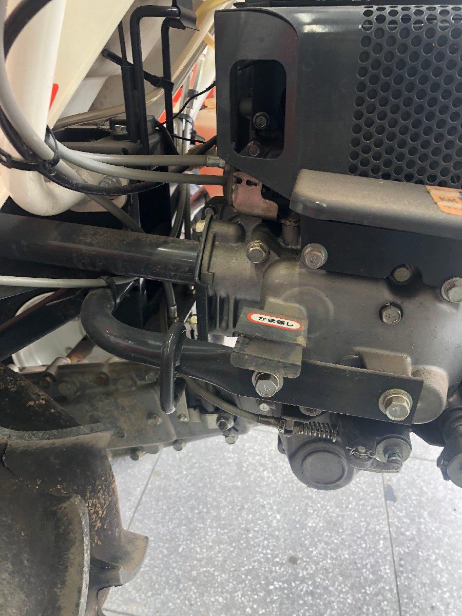  中古バインダー クボタ バインダー RJN55 機体寸法:1770×795×1070 出力3.6ps 使用燃料/容量:ガソリン/2.4Lの商品画像3