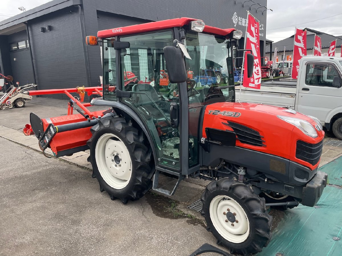  中古ハーベスター 【整備待ち】美品 クボタ トラクター T245DF 機体寸法:2845×1310×1960 馬力24ps 使用燃料:軽油
