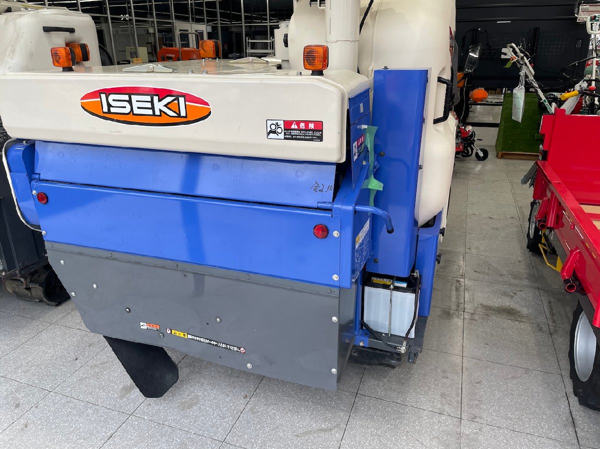 中古コンバイン 【整備待ち】イセキ コンバイン HN211G 長さ×幅×高さ:2760×1480×1720 重量870kg 変速:HST油圧モータ式無段変速の商品画像7