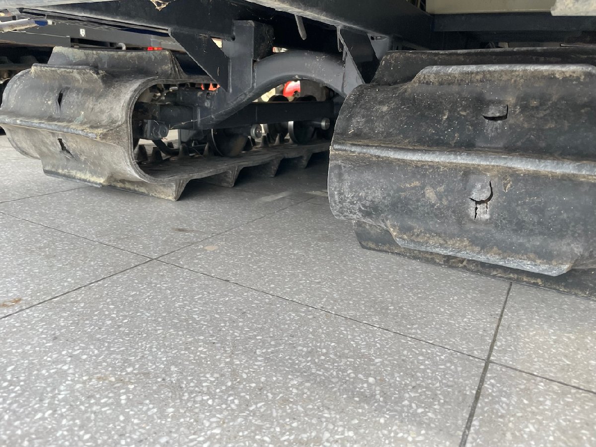 中古コンバイン 【整備待ち】イセキ コンバイン HN211G 長さ×幅×高さ:2760×1480×1720 重量870kg 変速:HST油圧モータ式無段変速の商品画像8