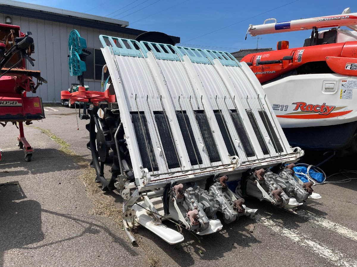  中古田植機 1782 クボタ 乗用田植機 SPU45P: 長さ×幅×高さ2360ｍｍ×1610ｍｍ×1300ｍｍ 重量:298�sの商品画像3