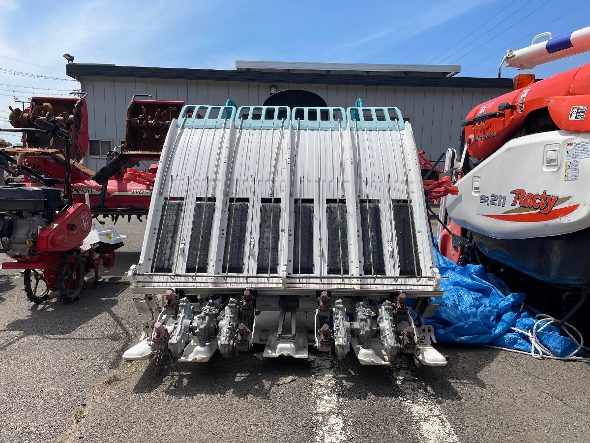  中古田植機 1782 クボタ 乗用田植機 SPU45P: 長さ×幅×高さ2360ｍｍ×1610ｍｍ×1300ｍｍ 重量:298�sの商品画像5