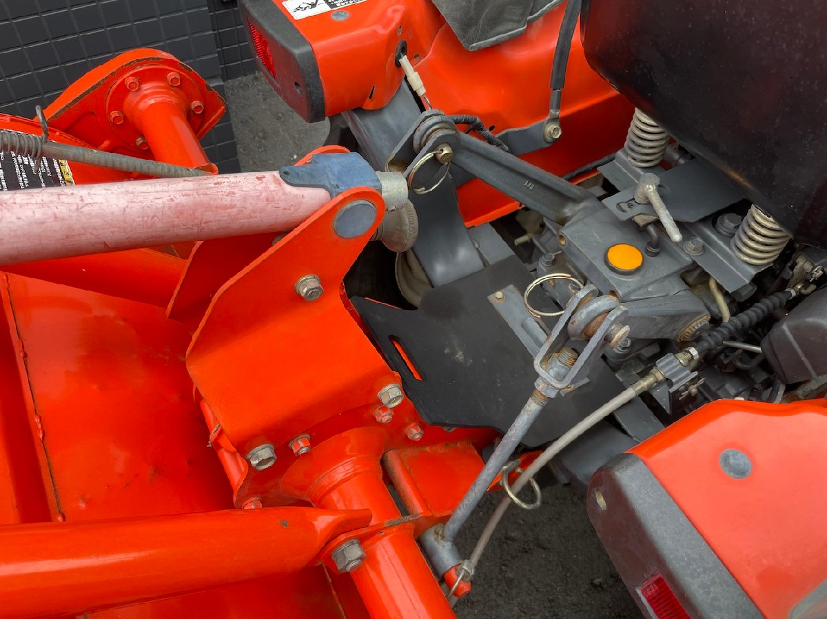 トラクター クボタ トラクター GB110 機体寸法:1920×1040×1710 出力10.5PS 使用燃料/容量:ディーゼル/13Lの商品画像5