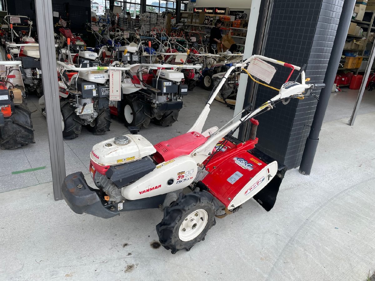 中古ハーベスター ヤンマー 耕耘機 DK7 機体寸法:1740ｍｍ×650ｍｍ×1020ｍｍ 出力6.2PS 使用燃料 :ガソリン