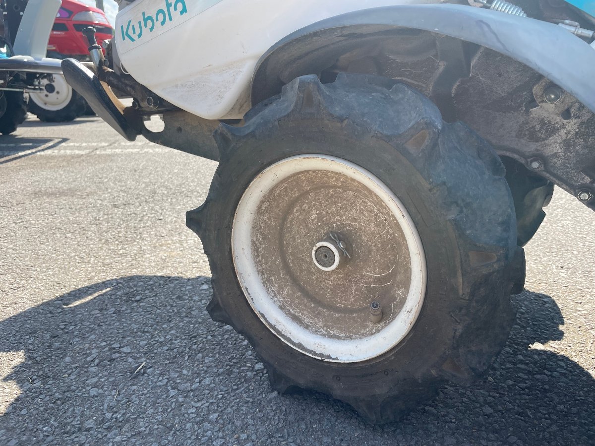 中古管理機 【整備待ち】クボタ 管理機 TRS60 機体寸法:1480×610×1085mm 出力6.2PS 使用燃料:ガソリンの商品画像7