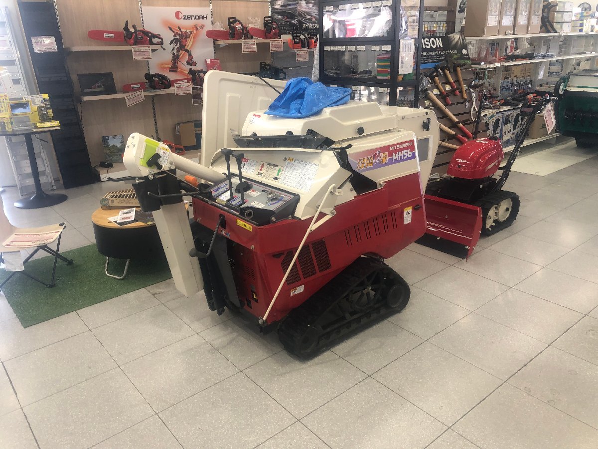  中古ハーベスター 【地域限定自宅配送】三菱農機 ハーベスター MH56 機体寸法:1650×1020×1250mm 出力3.8ps 燃料/タンク容量:無鉛ガソリン/4.0Lの商品画像2