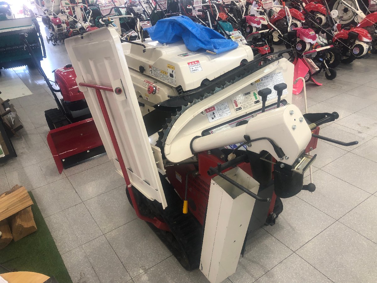  中古ハーベスター 【地域限定自宅配送】三菱農機 ハーベスター MH56 機体寸法:1650×1020×1250mm 出力3.8ps 燃料/タンク容量:無鉛ガソリン/4.0Lの商品画像4